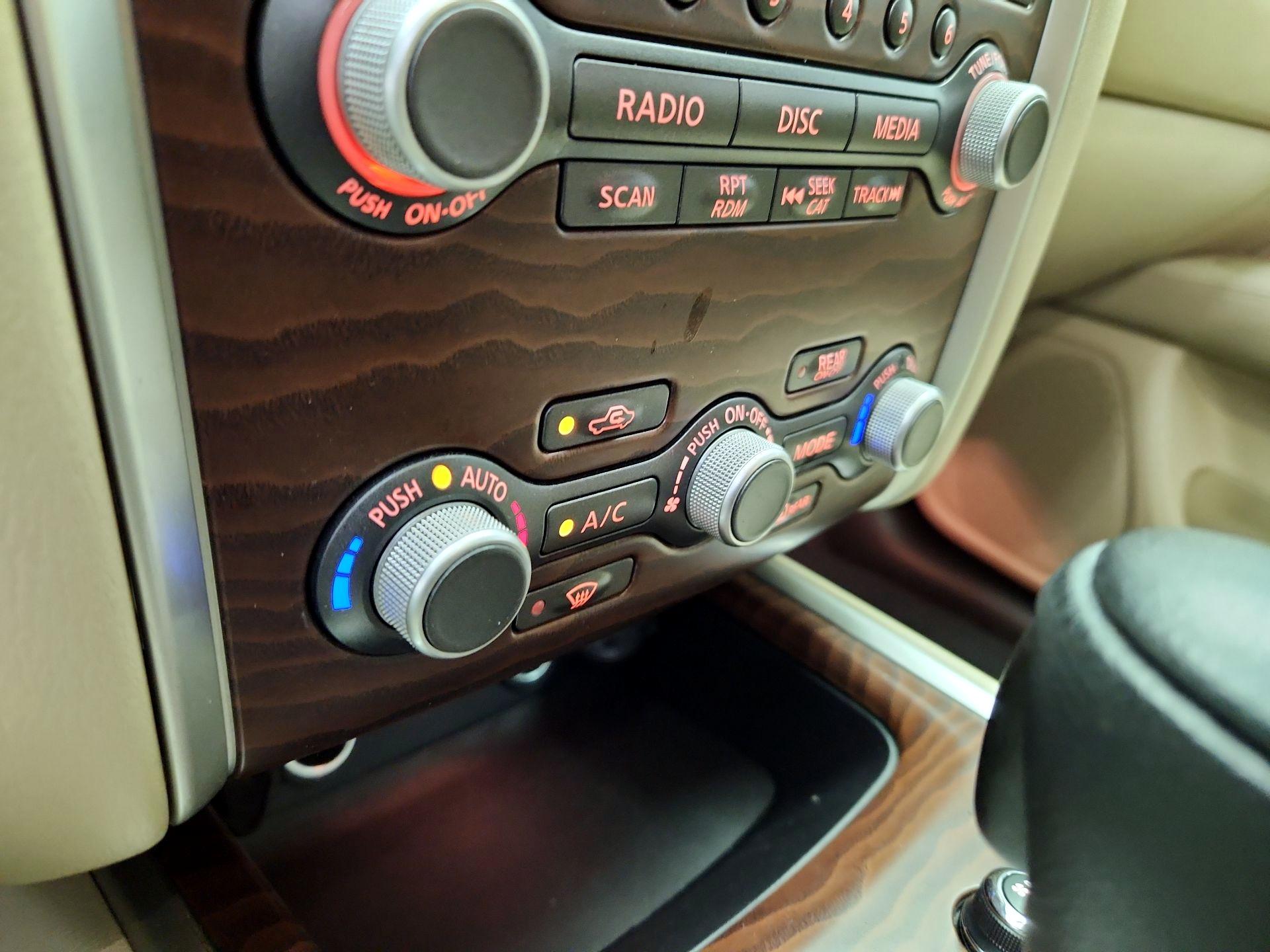 Thumbnail: 2017 Nissan Pathfinder - 17
