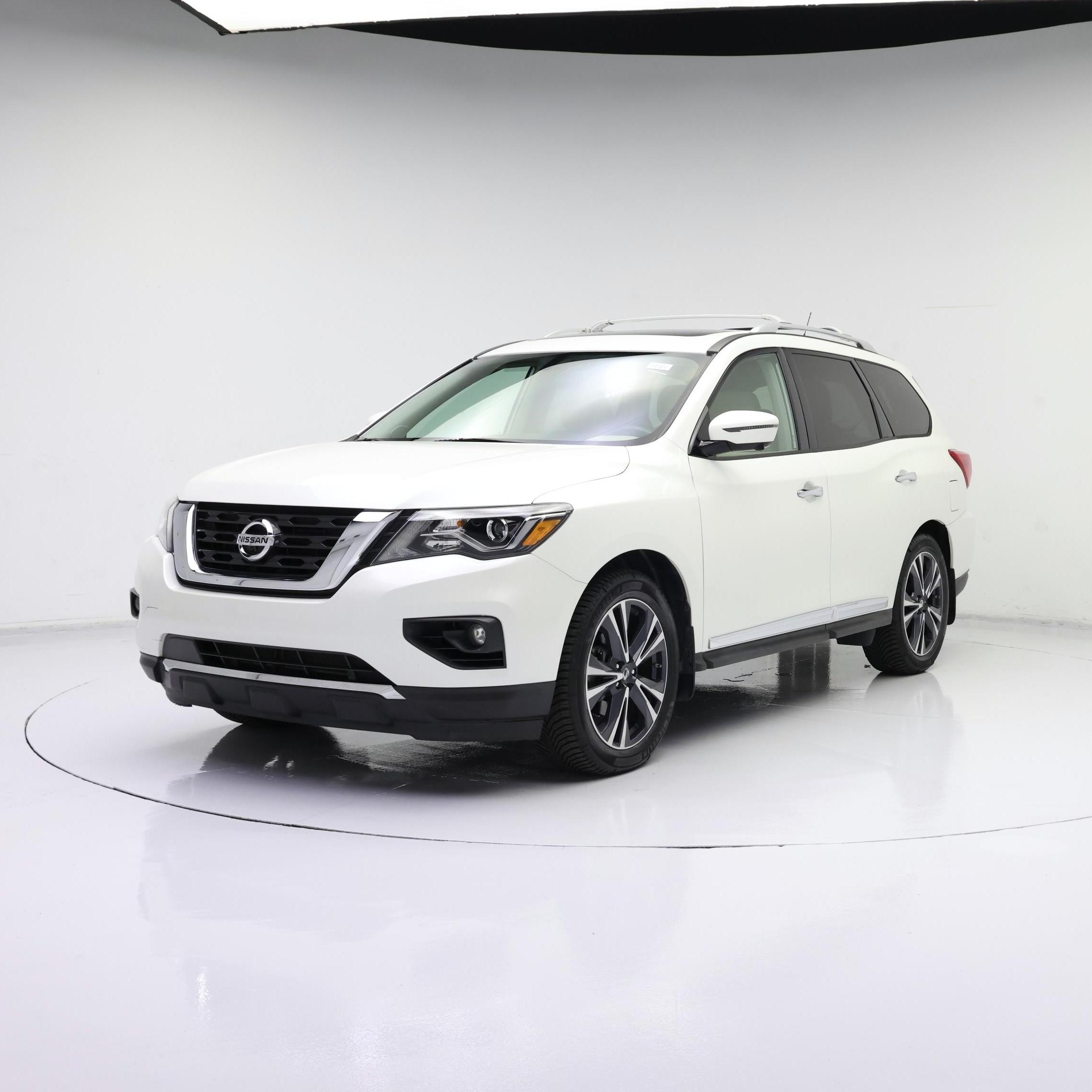 Thumbnail: 2017 Nissan Pathfinder - 4