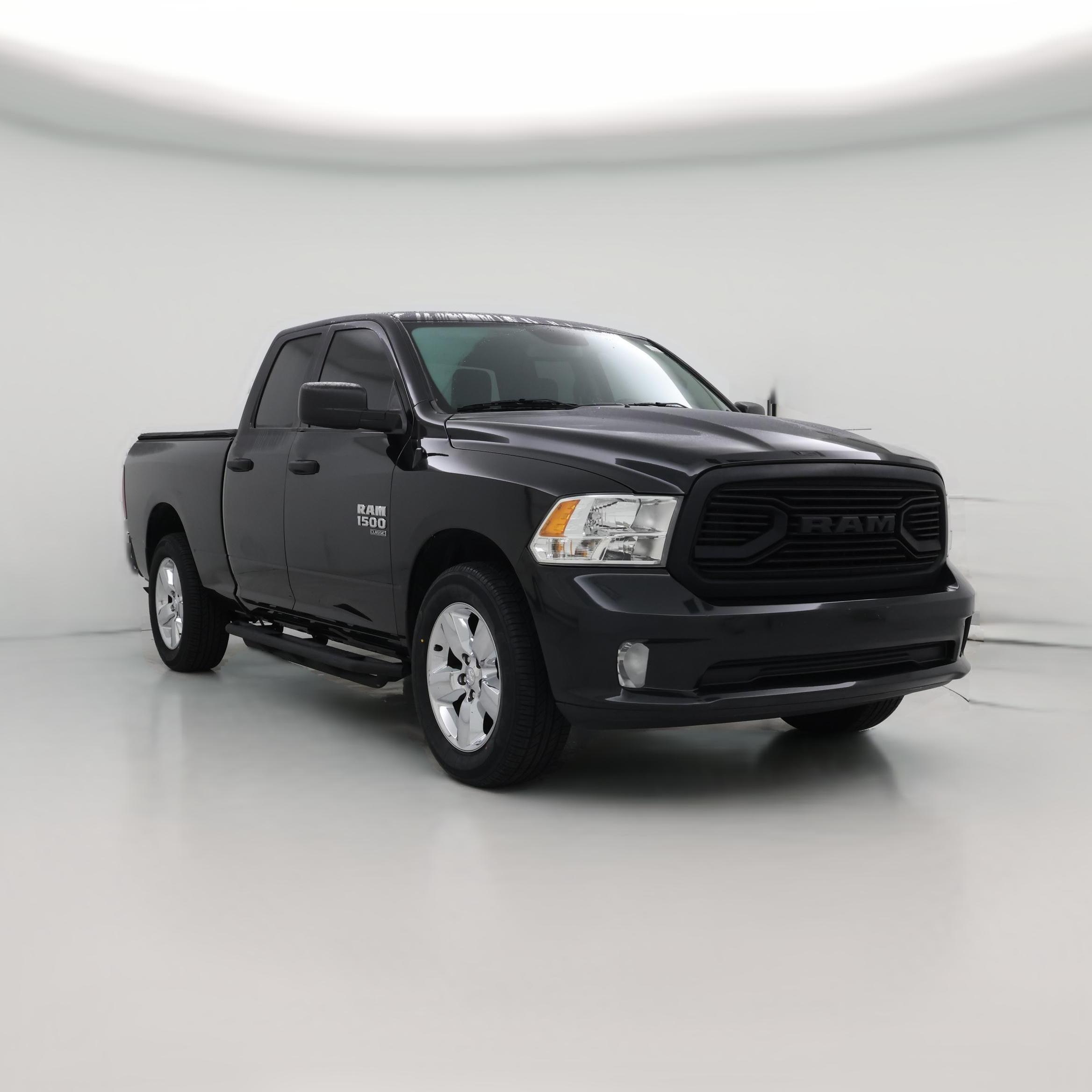 Thumbnail: 2019 RAM 1500 Classic - 1