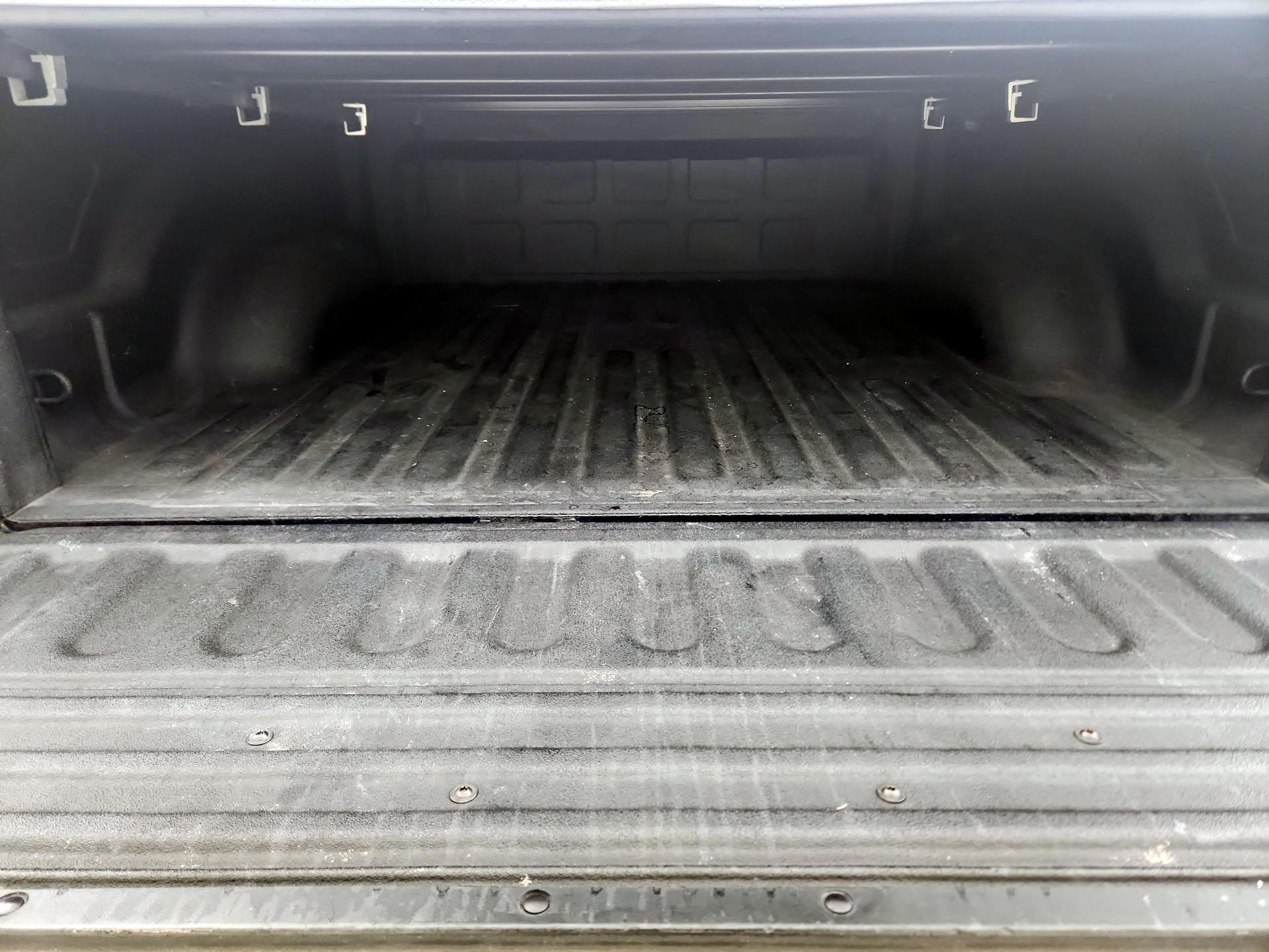 Thumbnail: 2019 RAM 1500 Classic - 20