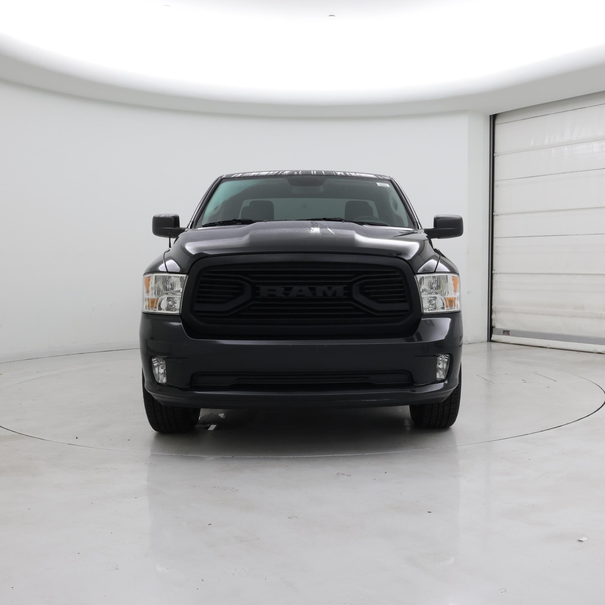 Thumbnail: 2019 RAM 1500 Classic - 5