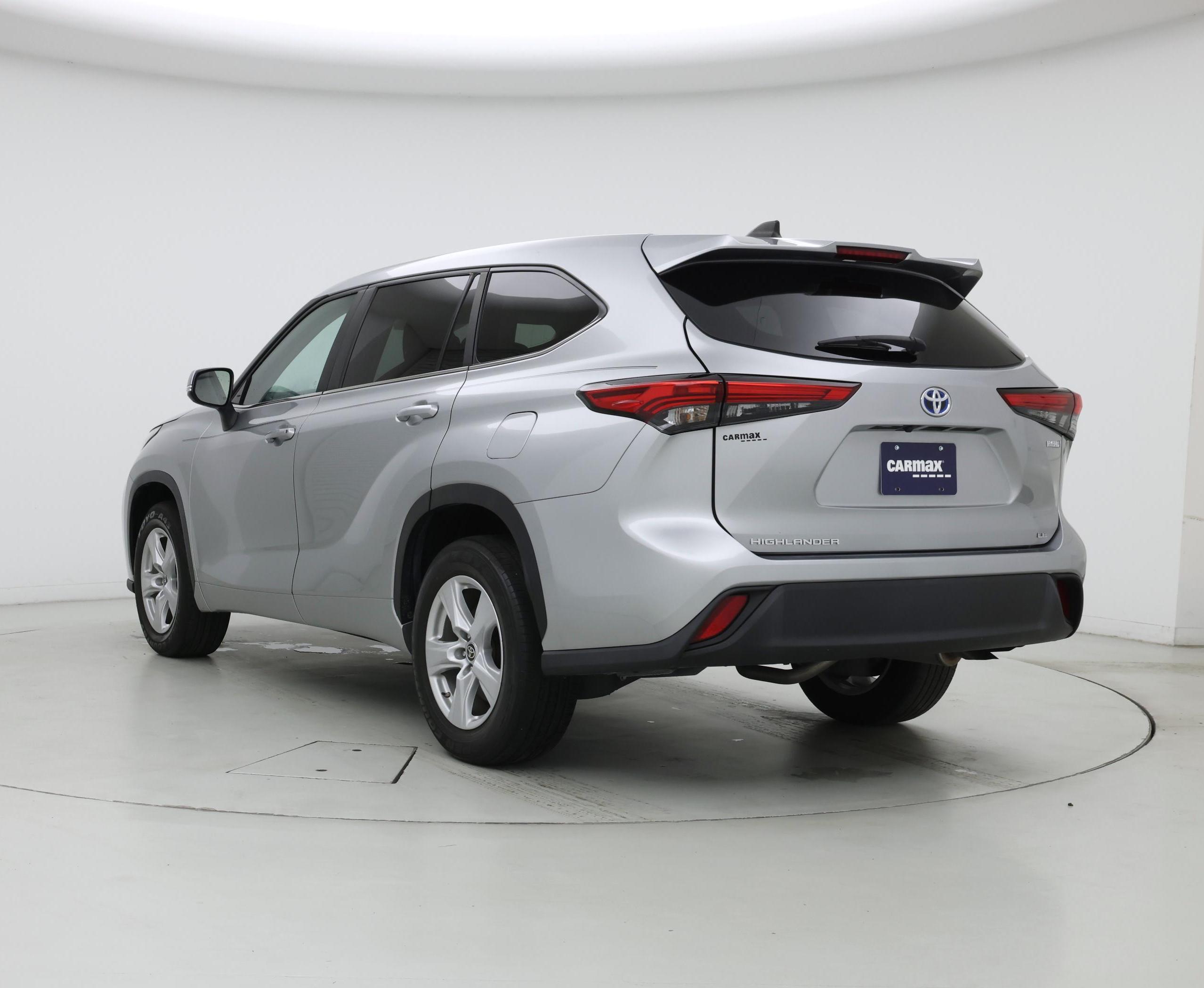 Thumbnail: 2023 Toyota Highlander - 2
