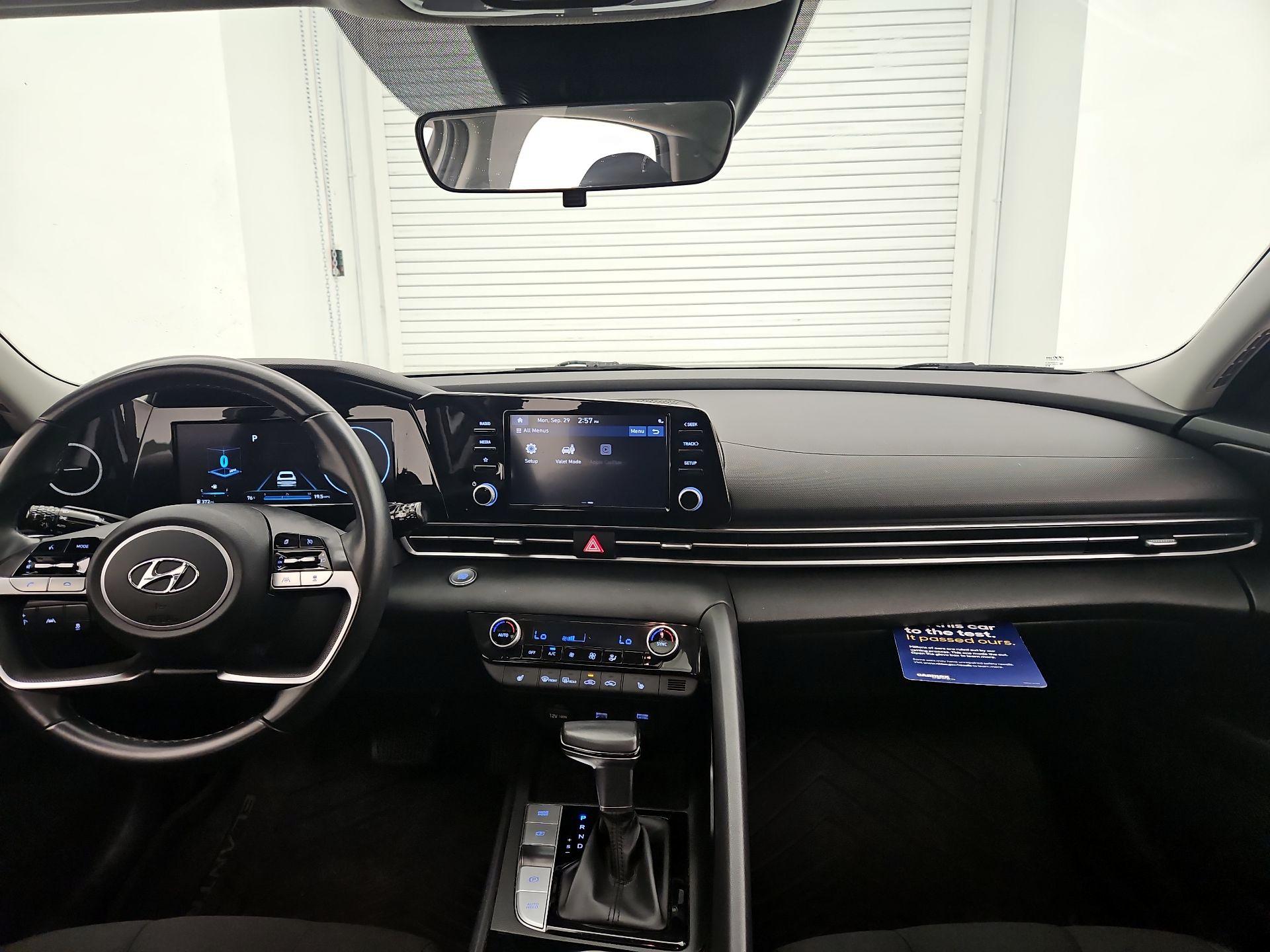 Thumbnail: 2021 Hyundai Elantra - 9