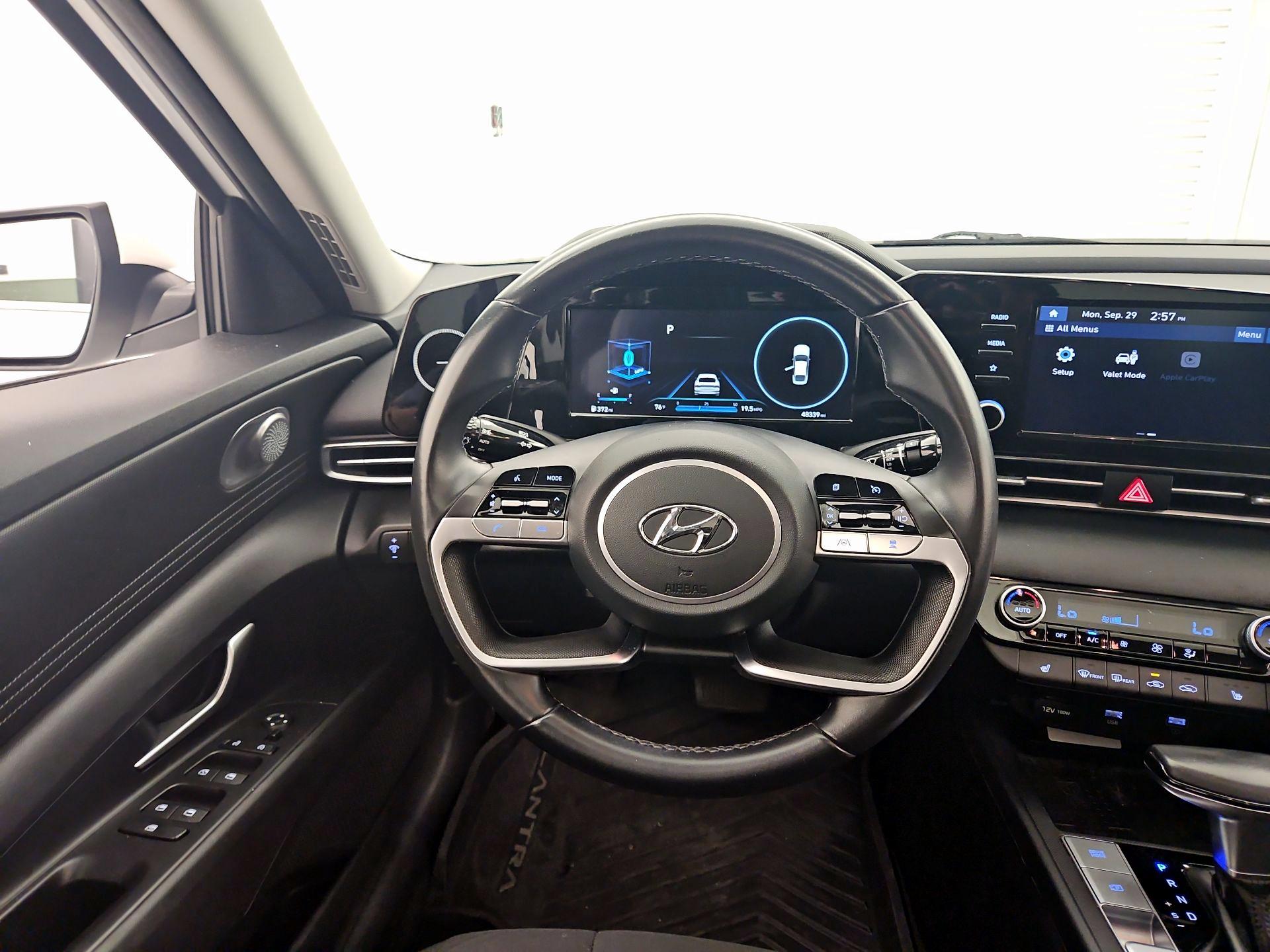 Thumbnail: 2021 Hyundai Elantra - 10