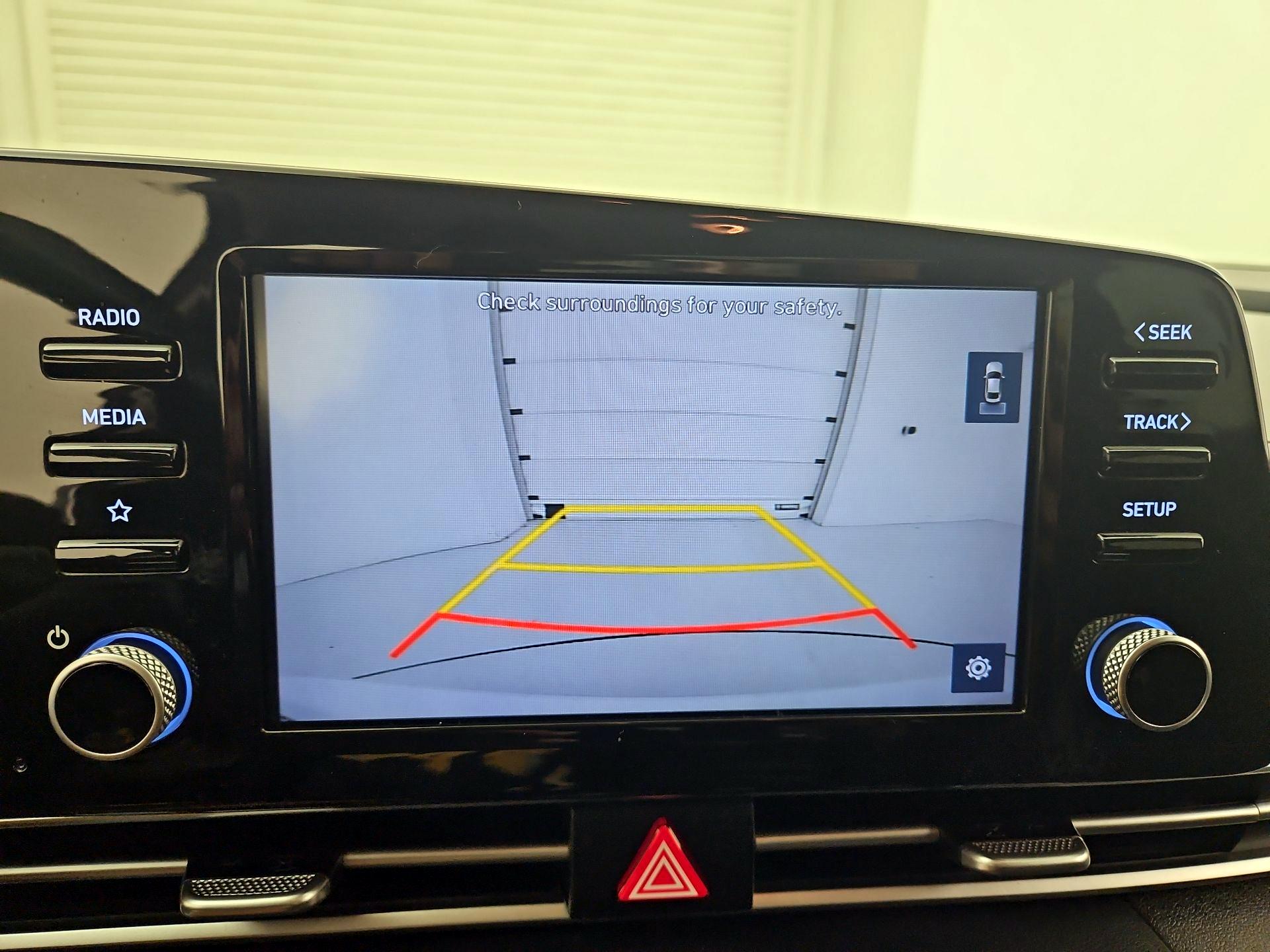 Thumbnail: 2021 Hyundai Elantra - 14