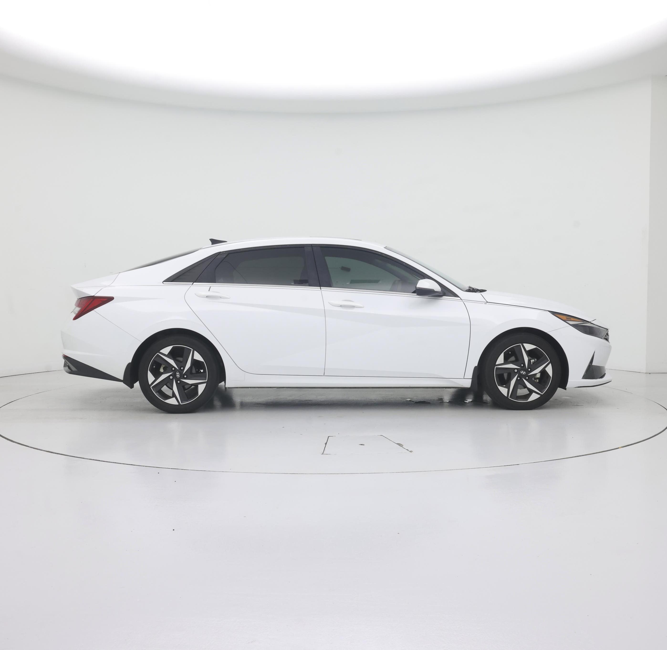 Thumbnail: 2021 Hyundai Elantra - 7