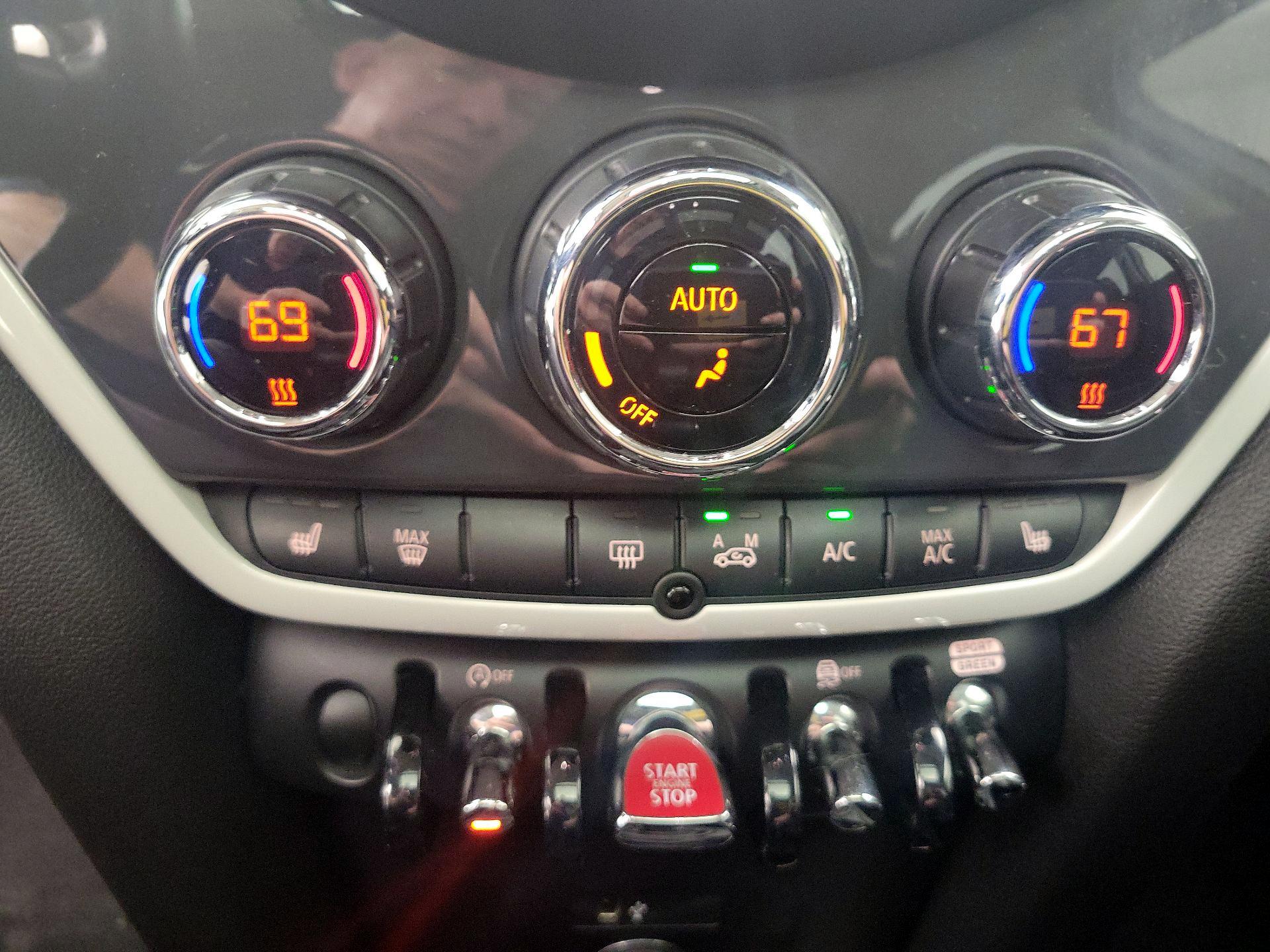Thumbnail: 2020 MINI Cooper Countryman - 16