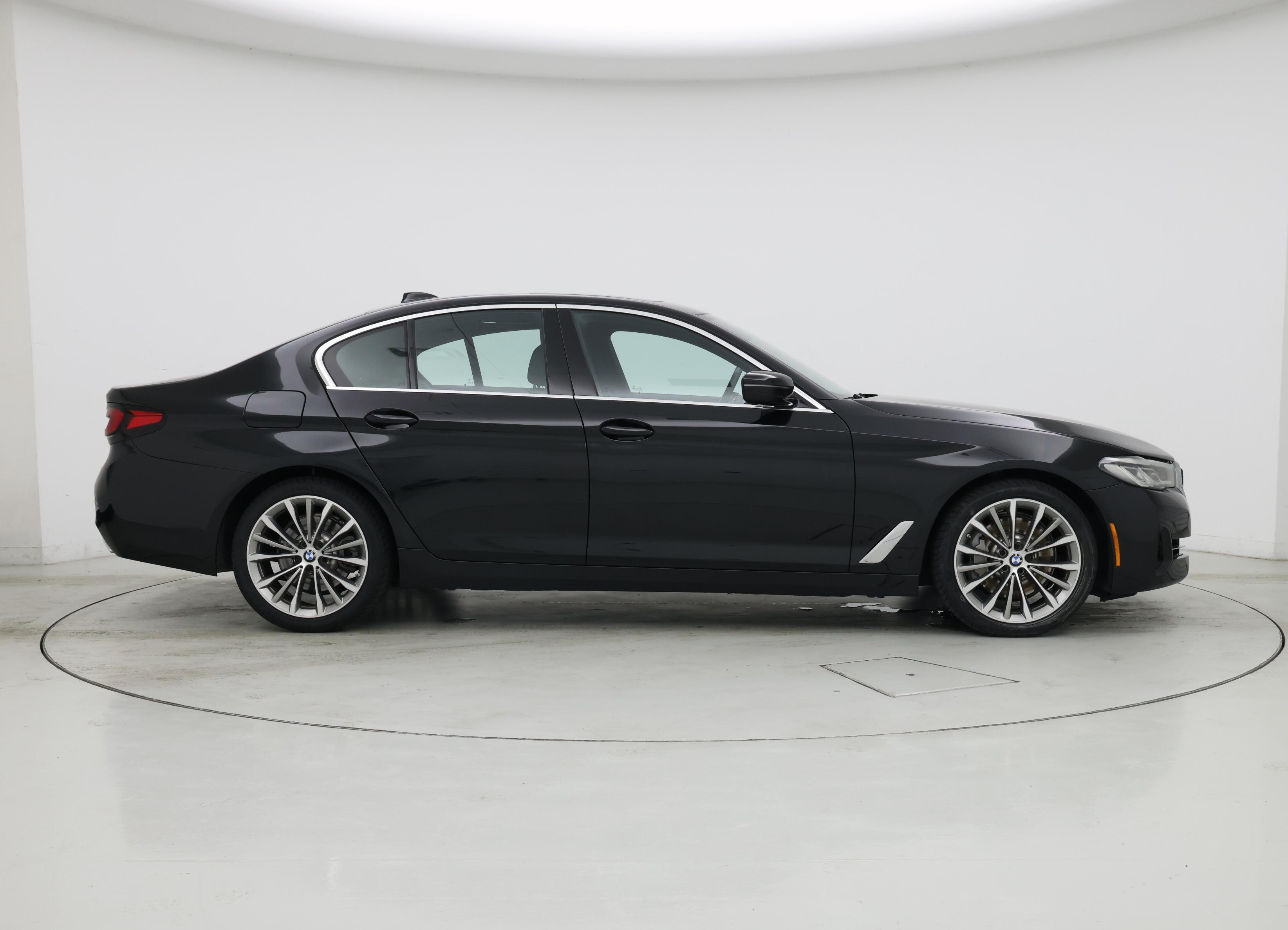 Thumbnail: 2022 BMW 5 Series - 7