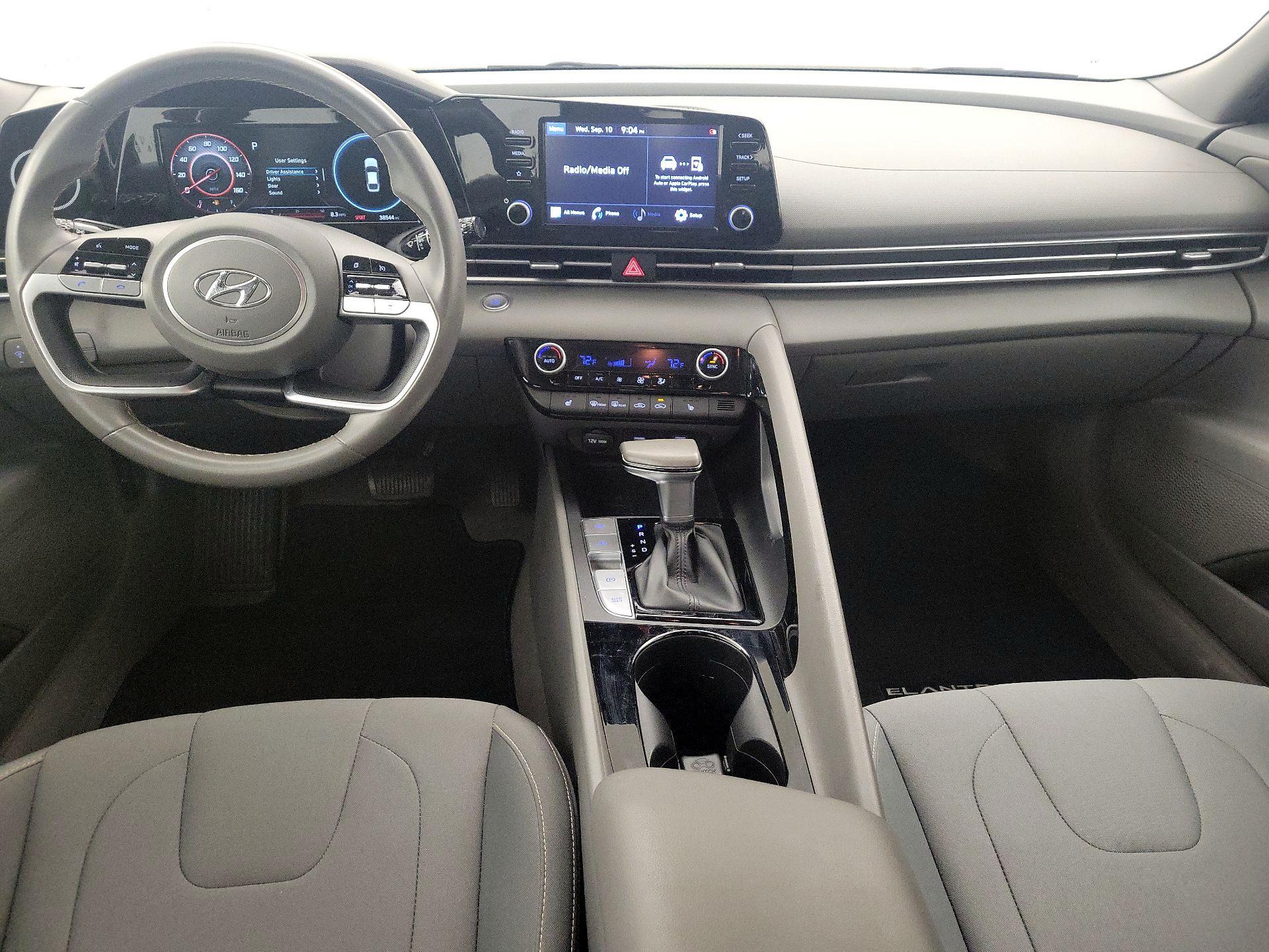Thumbnail: 2021 Hyundai Elantra - 9