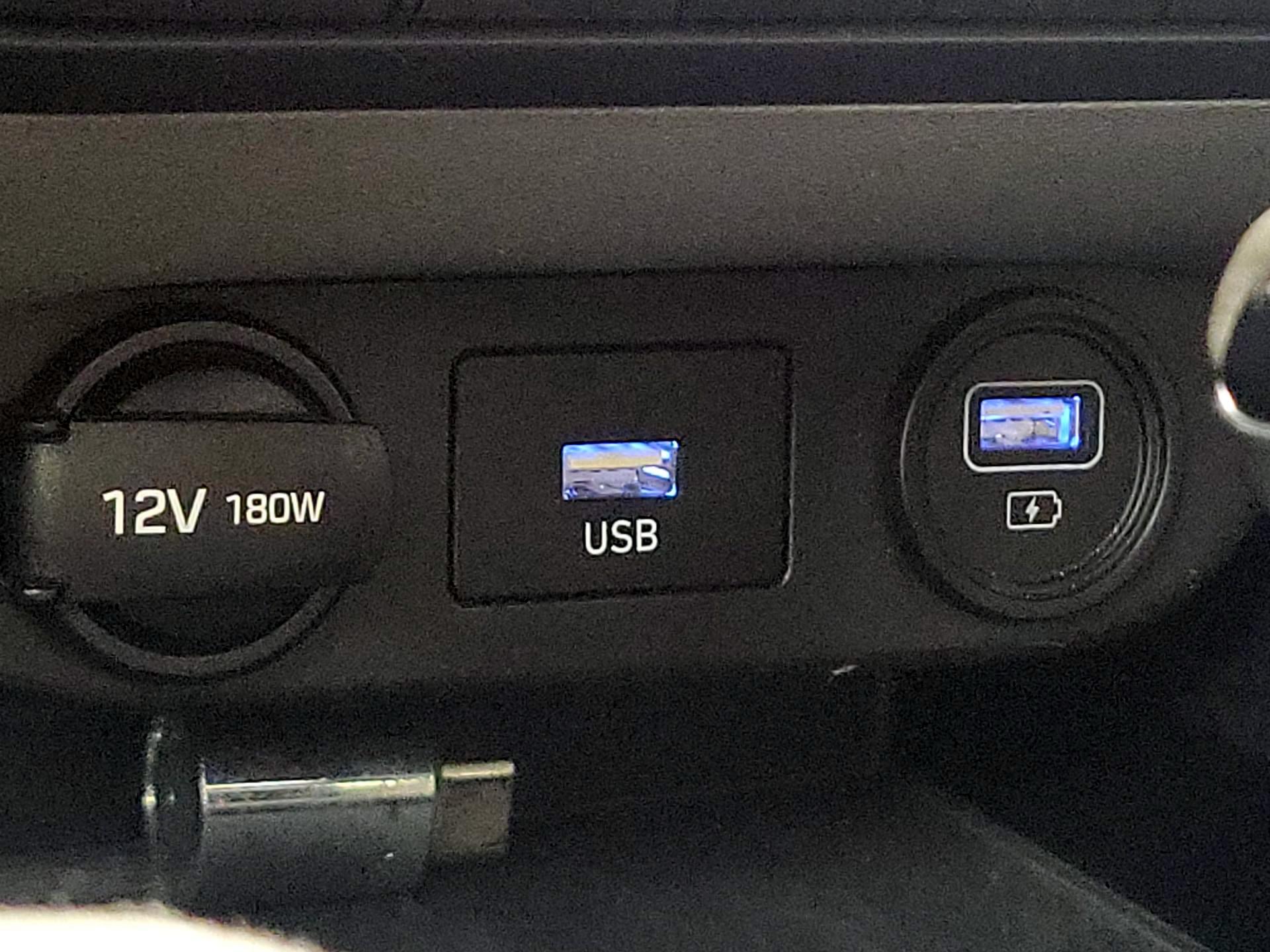 Thumbnail: 2021 Hyundai Elantra - 18