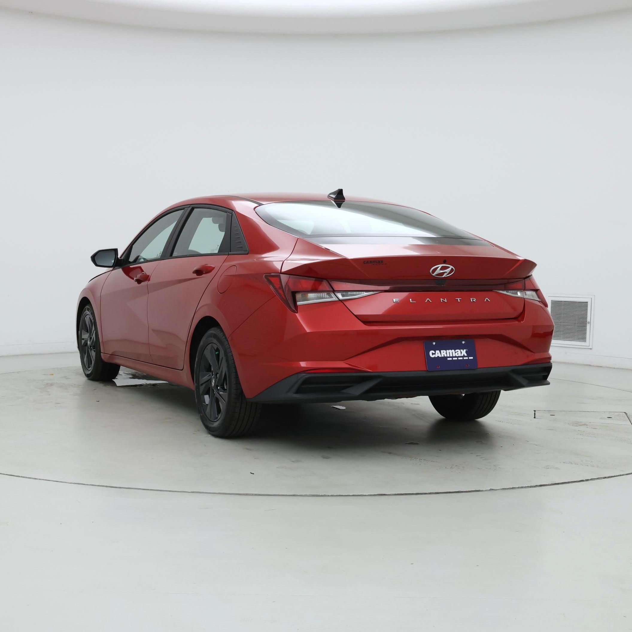 Thumbnail: 2021 Hyundai Elantra - 2
