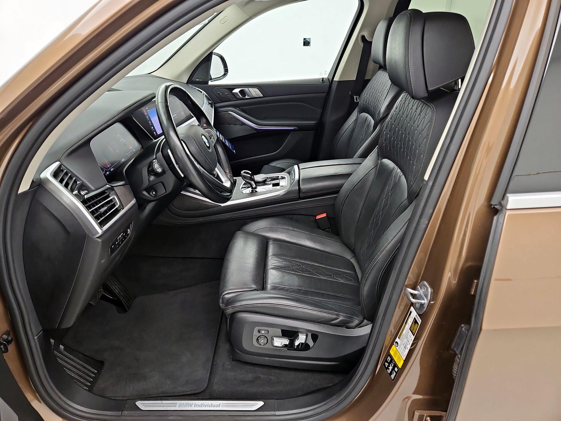 Thumbnail: 2020 BMW X7 - 11