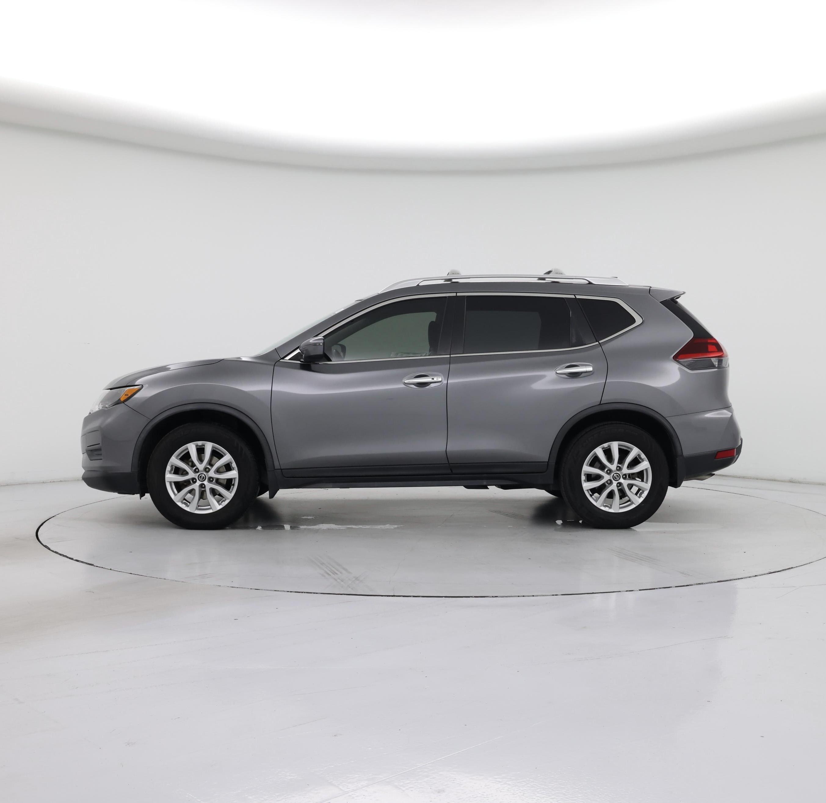 Thumbnail: 2020 Nissan Rogue - 3