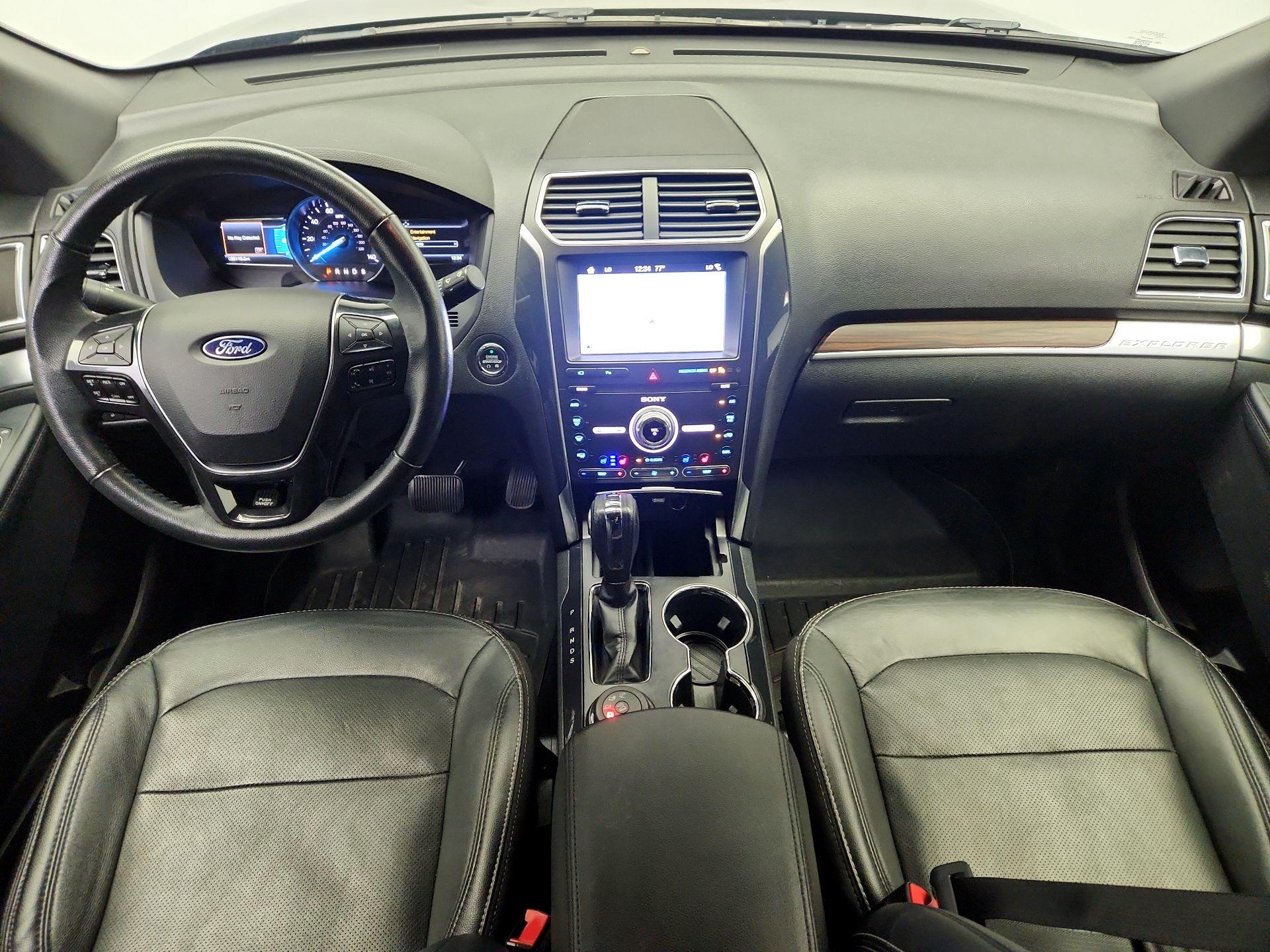 Thumbnail: 2019 Ford Explorer - 9