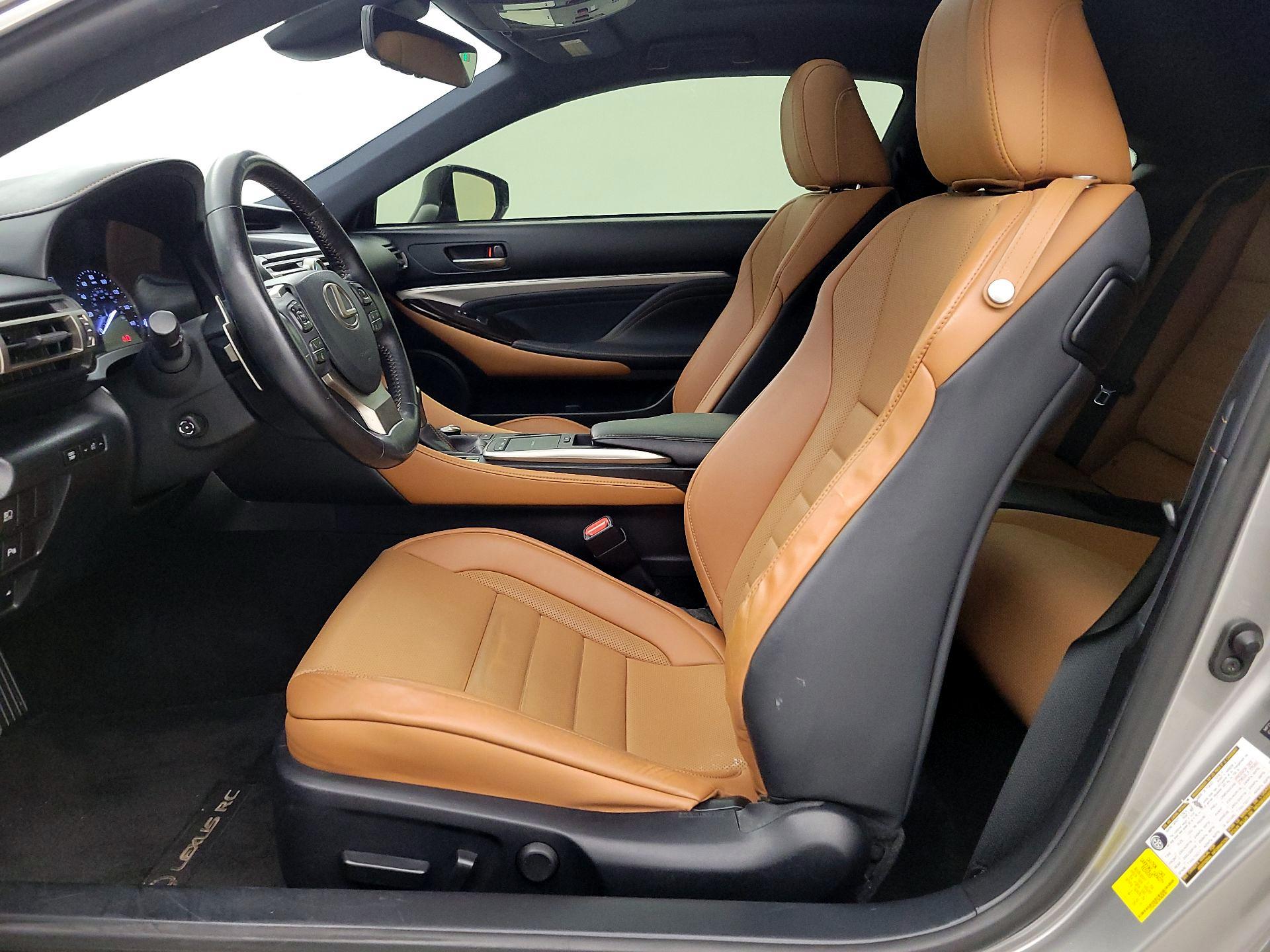Thumbnail: 2019 Lexus RC - 11