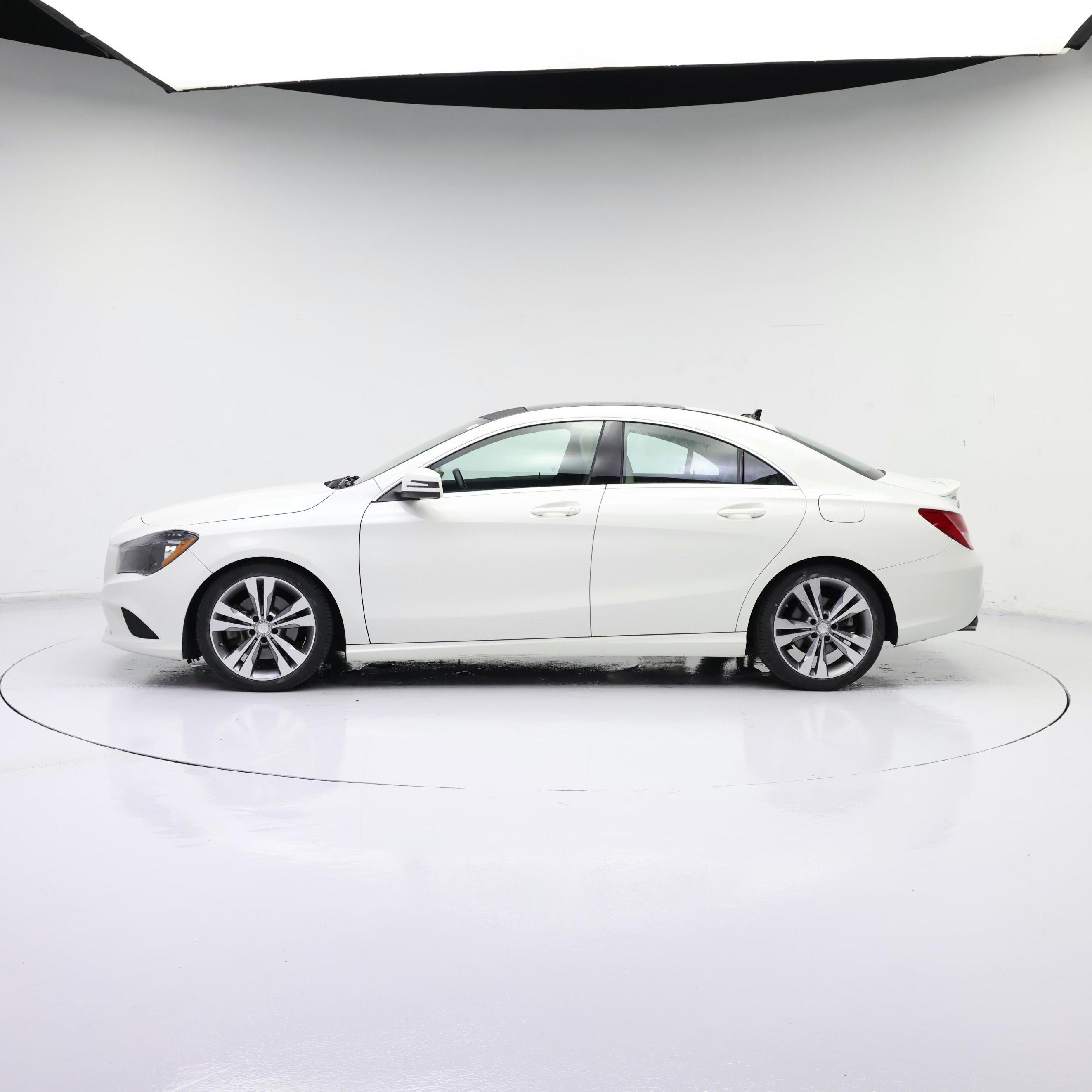 Thumbnail: 2015 Mercedes-Benz CLA - 3