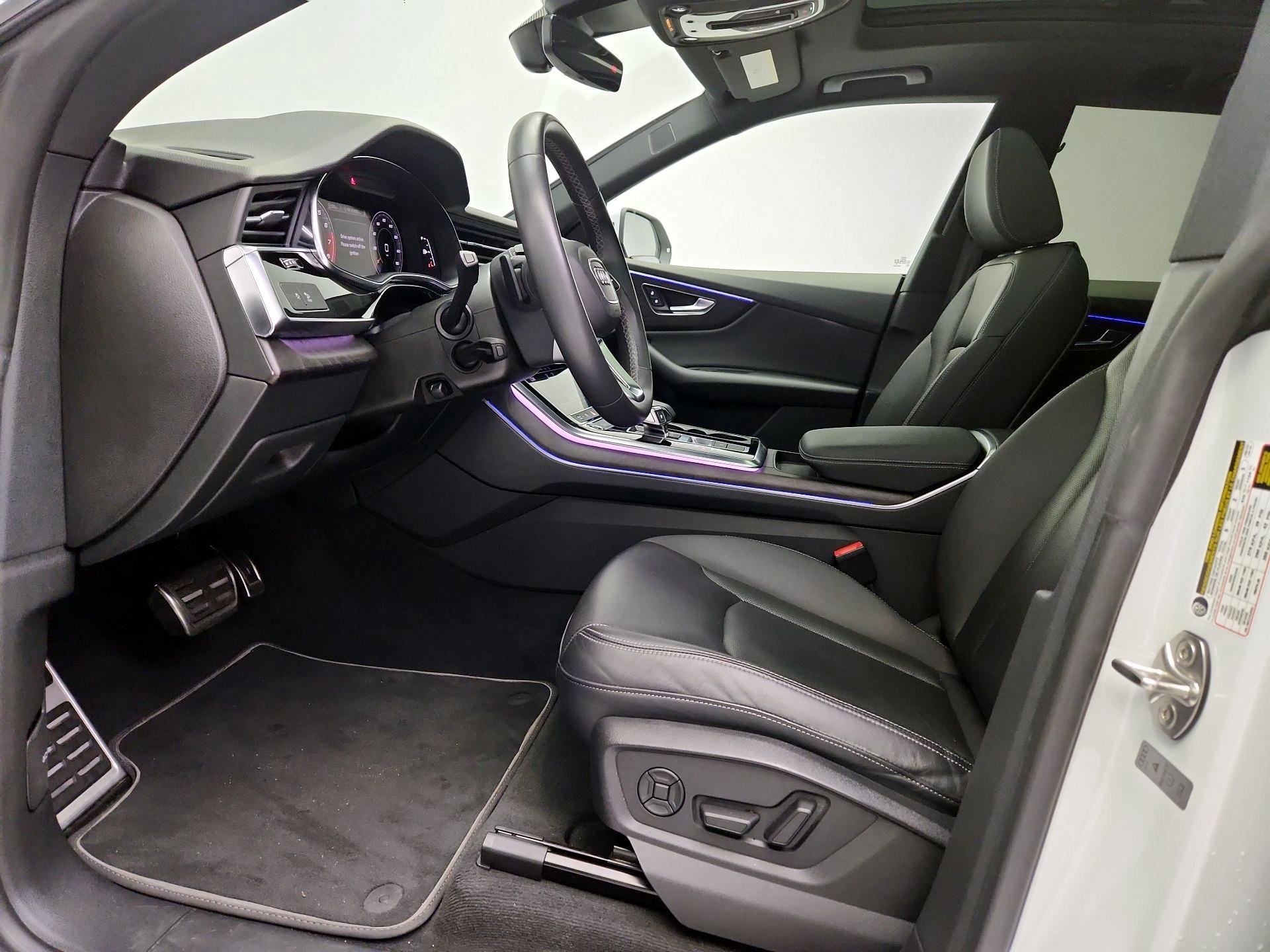 Thumbnail: 2021 Audi Q8 - 11