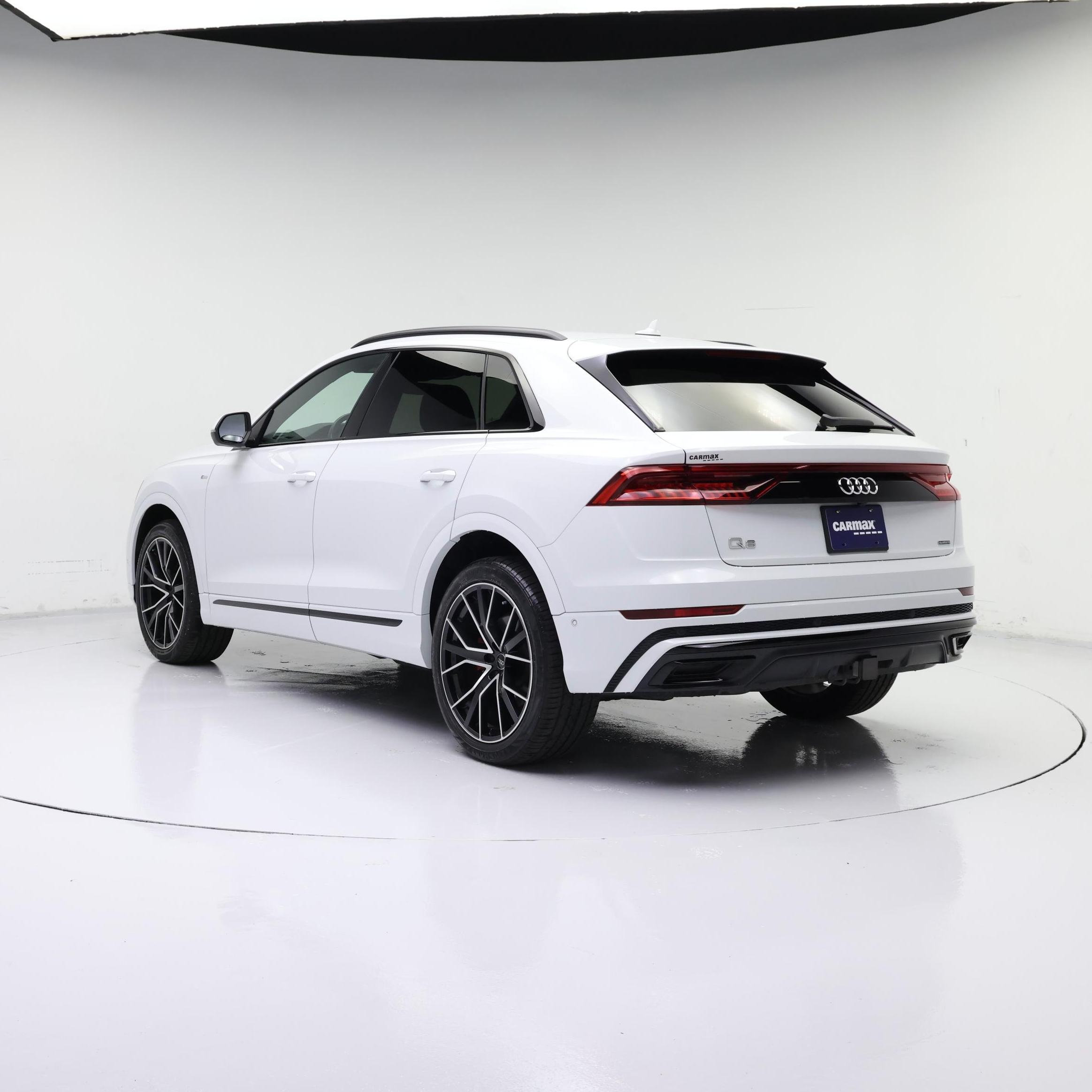 Thumbnail: 2021 Audi Q8 - 2