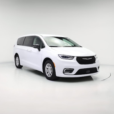 White 2024 Chrysler Pacifica Touring L