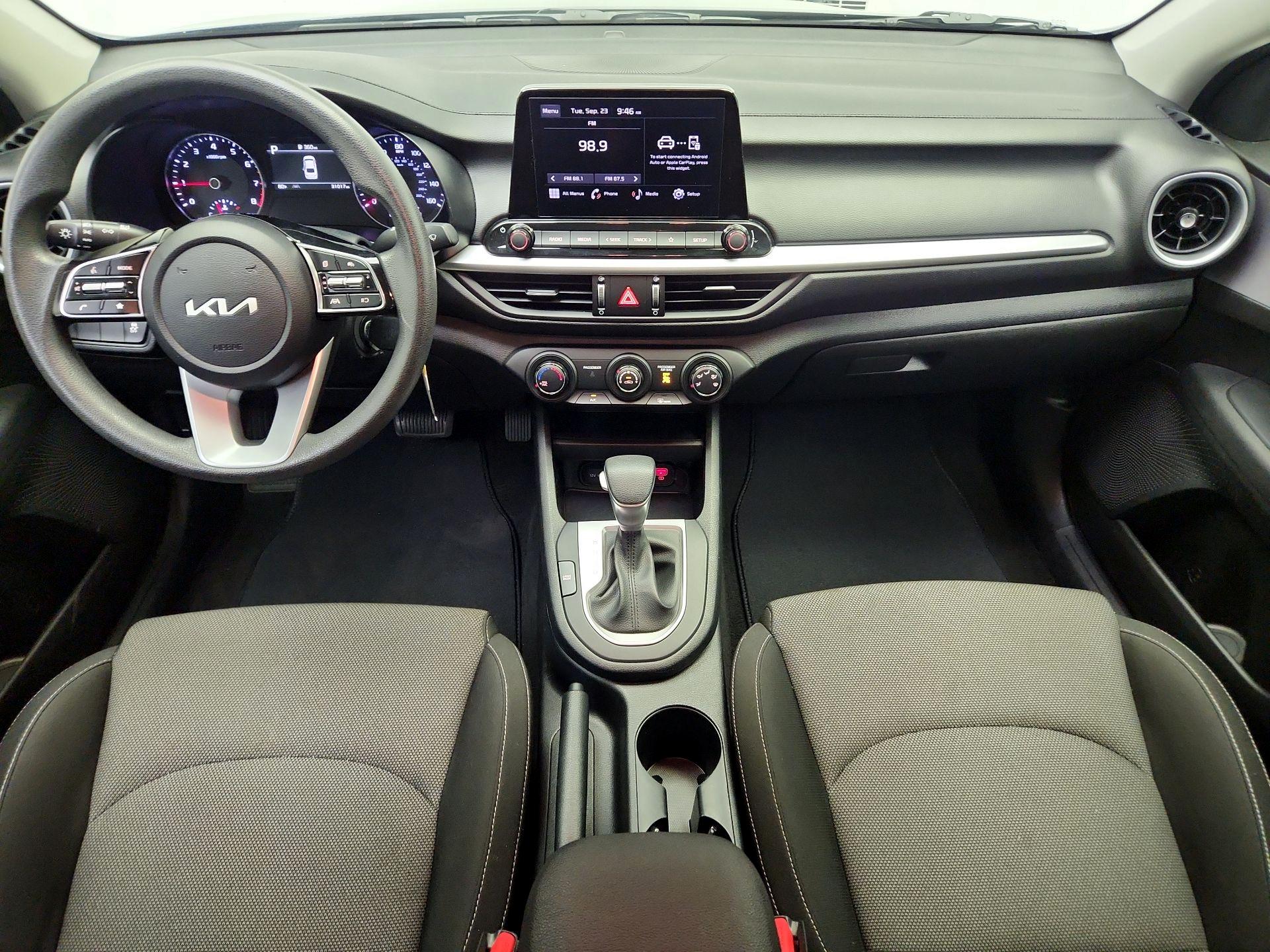 Thumbnail: 2024 Kia Forte - 9