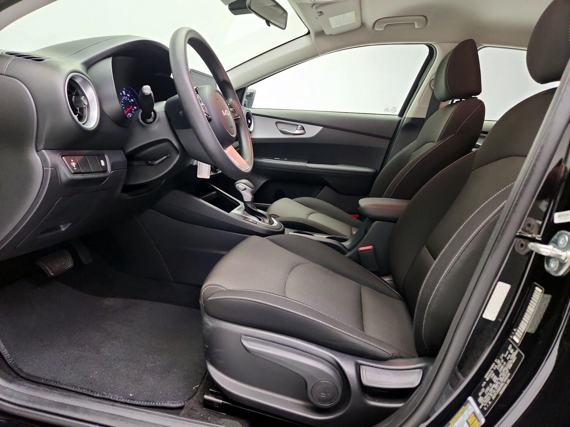 Thumbnail: 2024 Kia Forte - 11