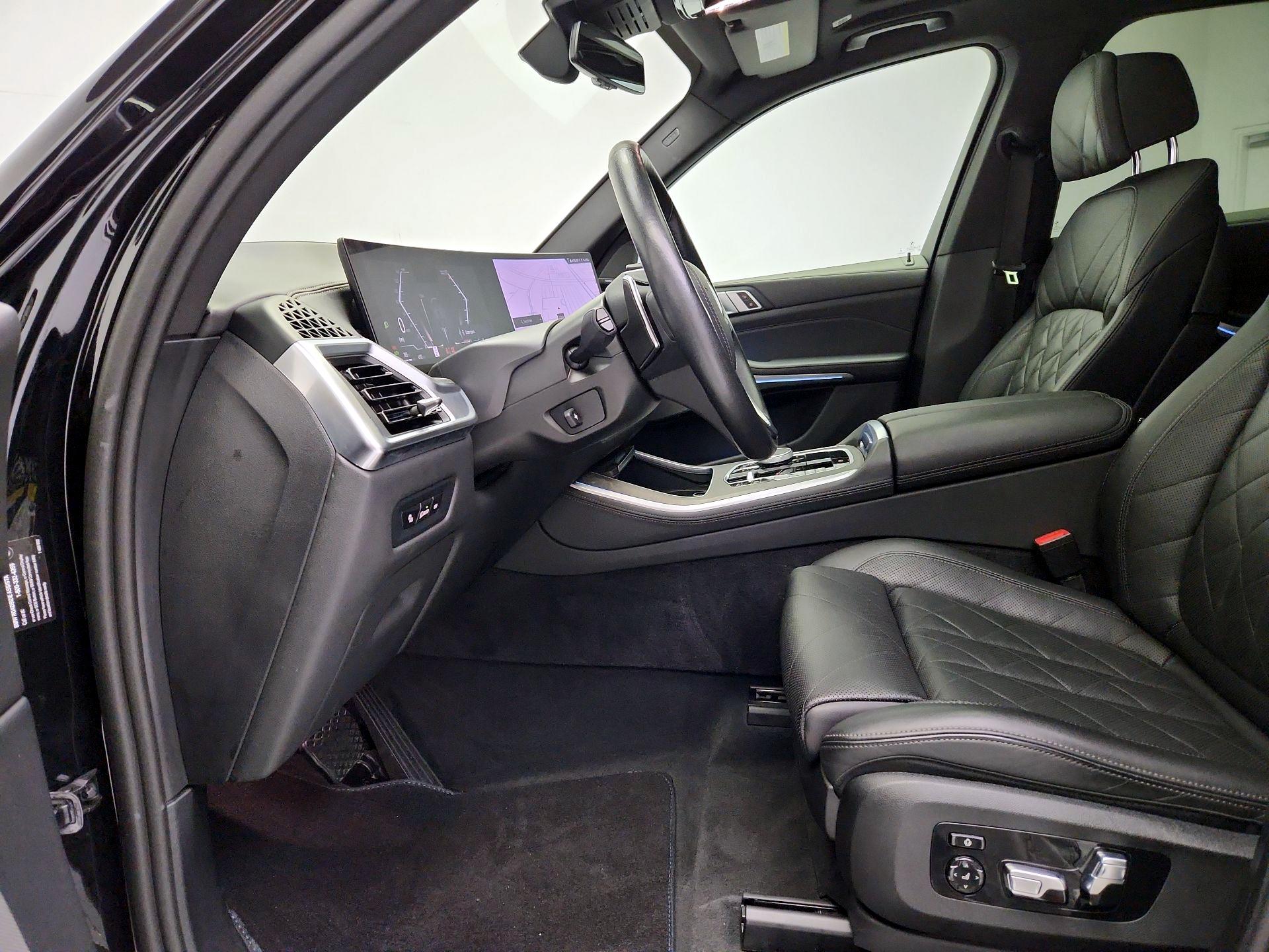 Thumbnail: 2024 BMW X5 - 11