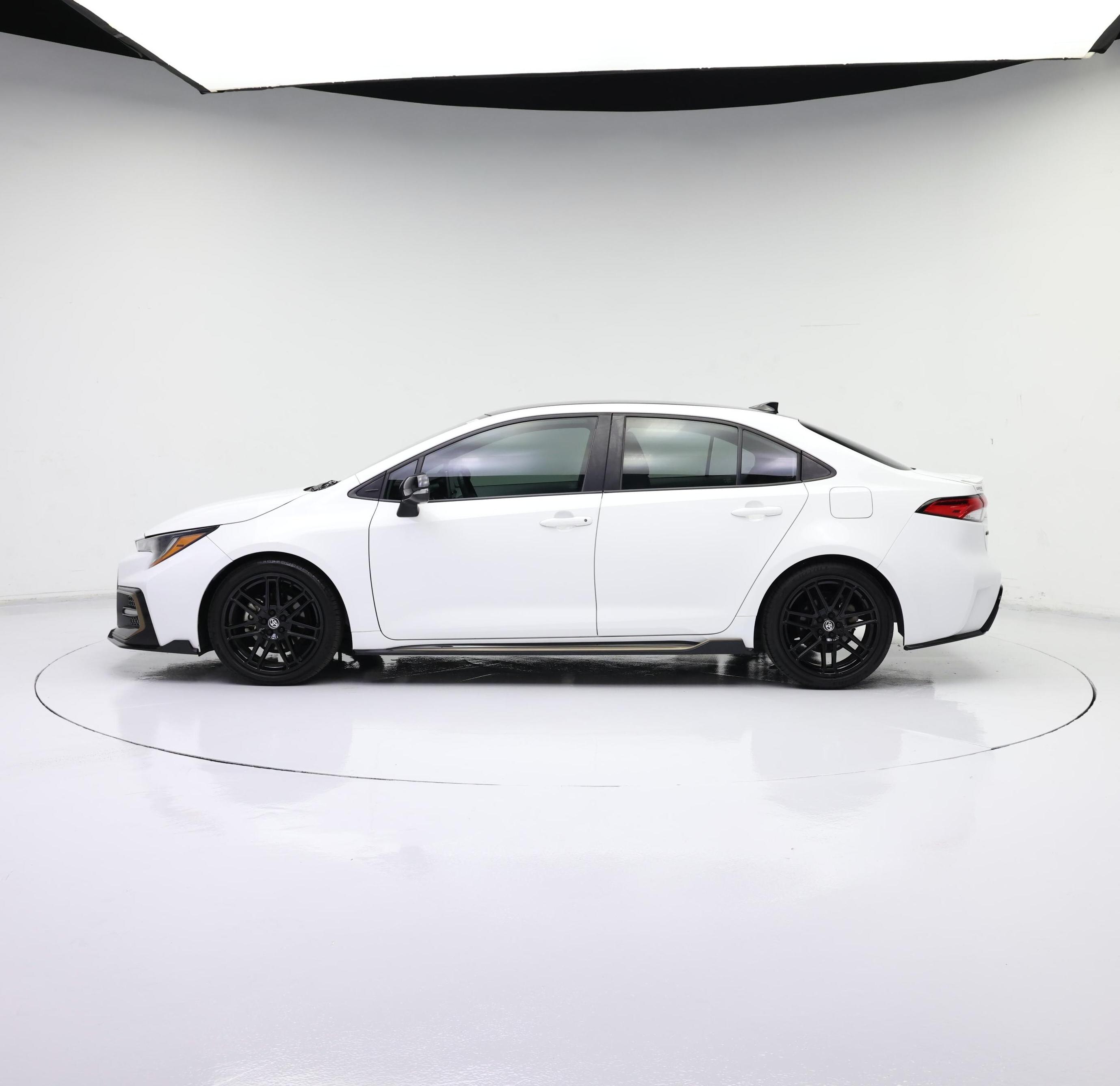 Thumbnail: 2021 Toyota Corolla - 3
