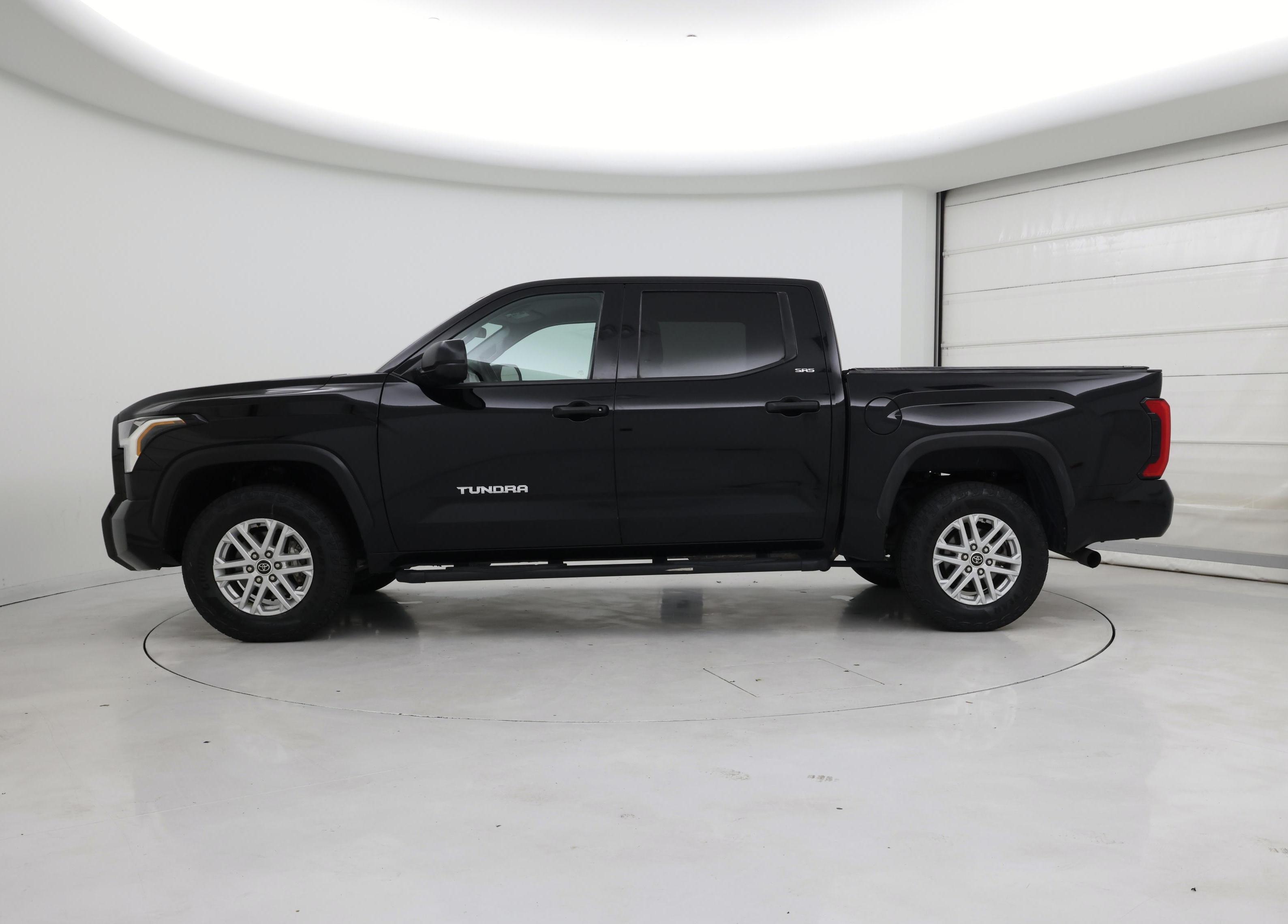 Thumbnail: 2022 Toyota Tundra - 3