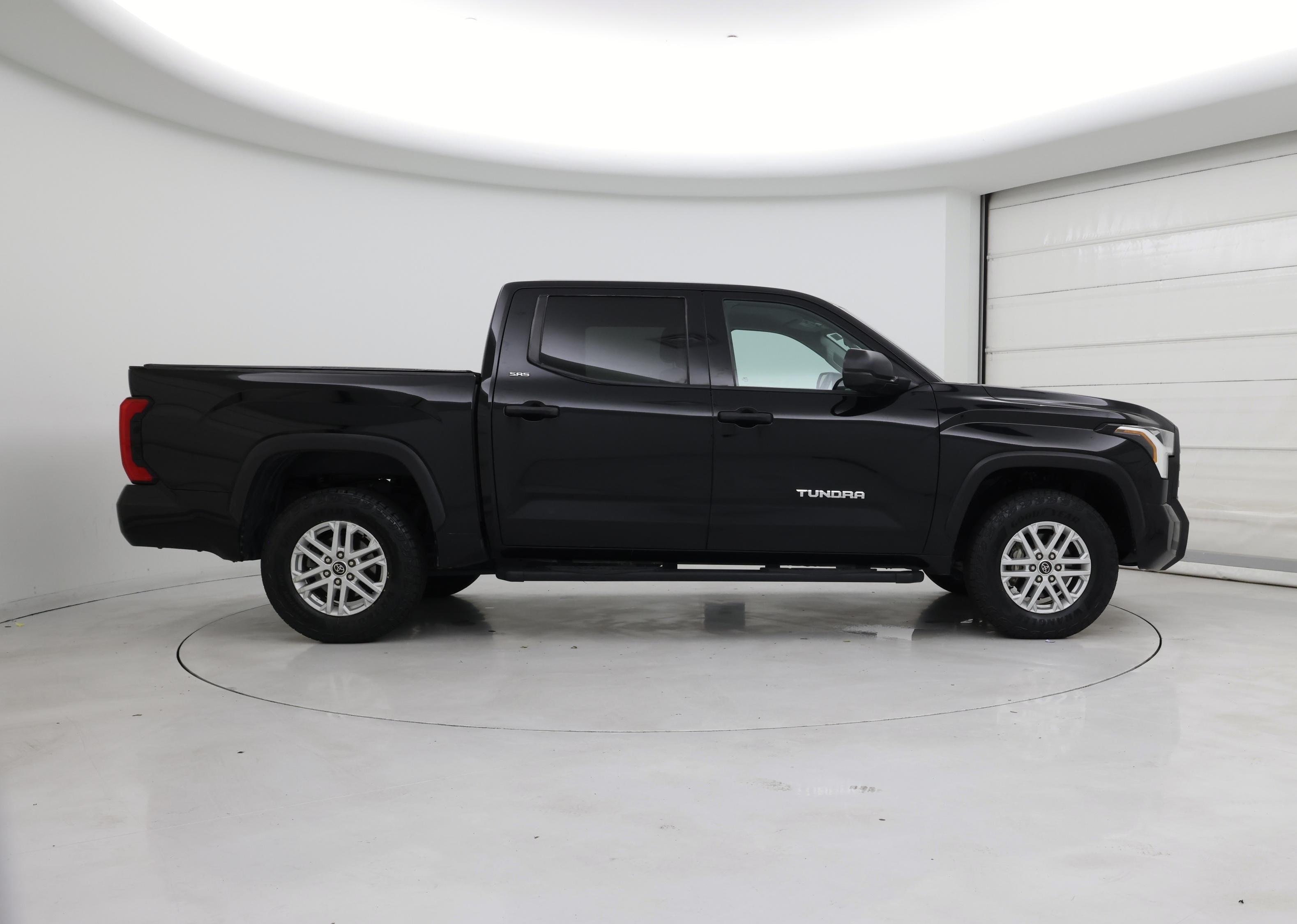 Thumbnail: 2022 Toyota Tundra - 7