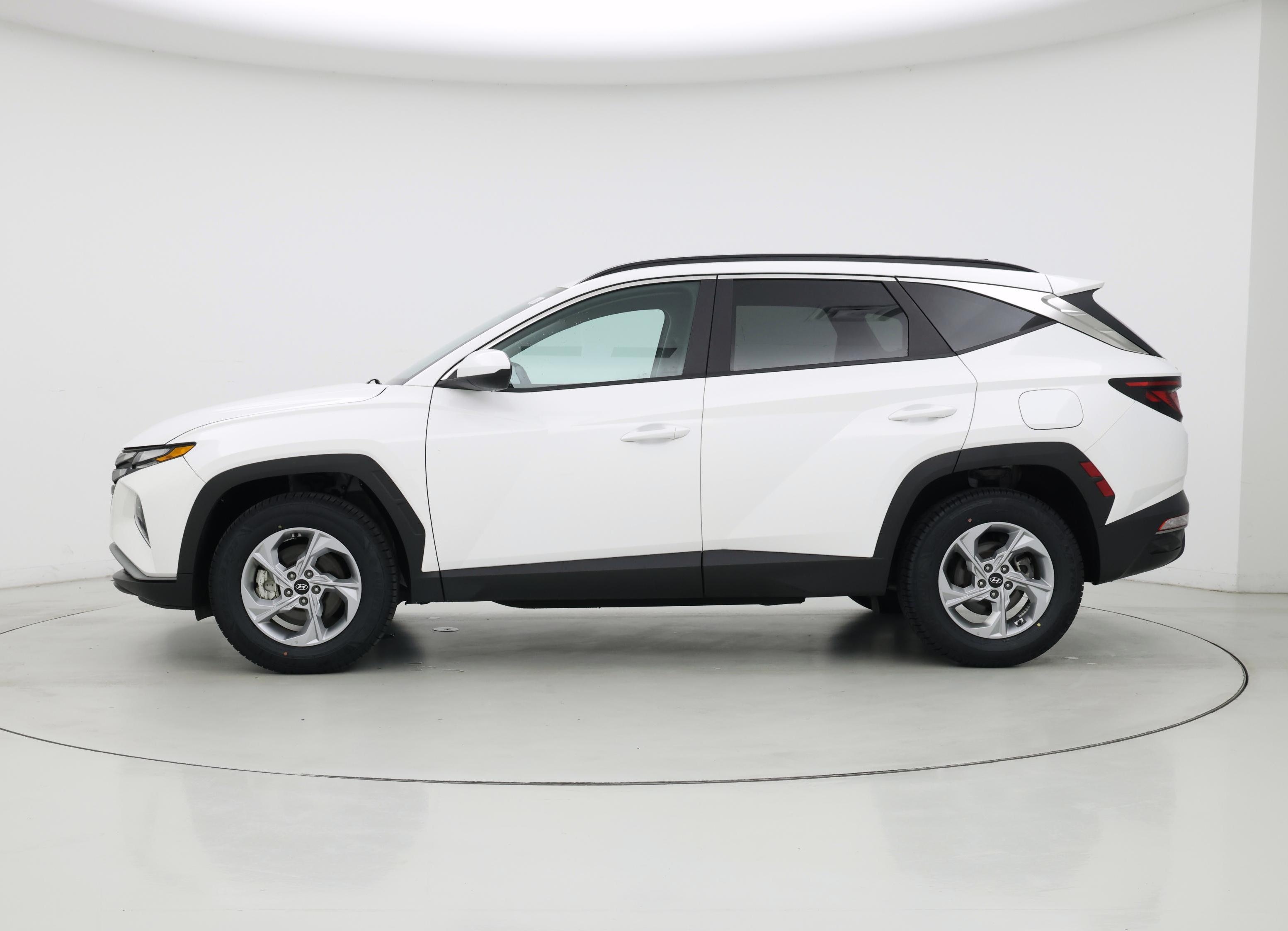 Thumbnail: 2024 Hyundai Tucson - 3