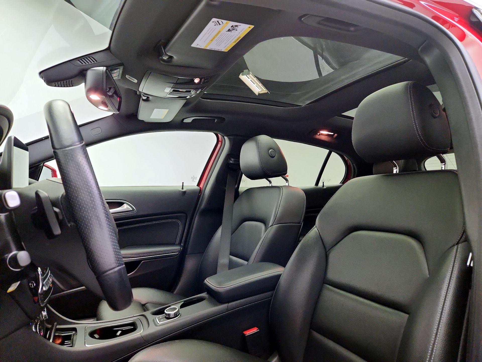 Thumbnail: 2019 Mercedes-Benz GLA - 20