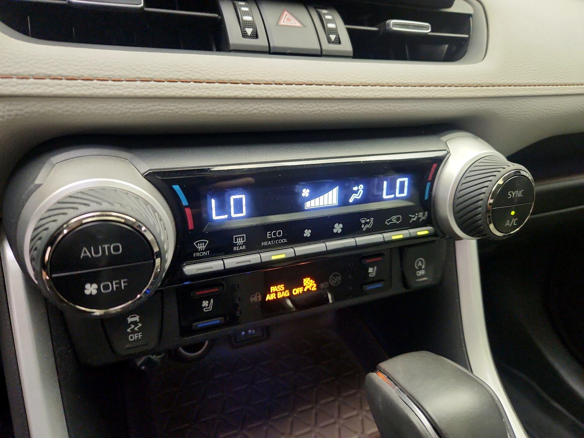 Thumbnail: 2024 Toyota RAV4 - 17