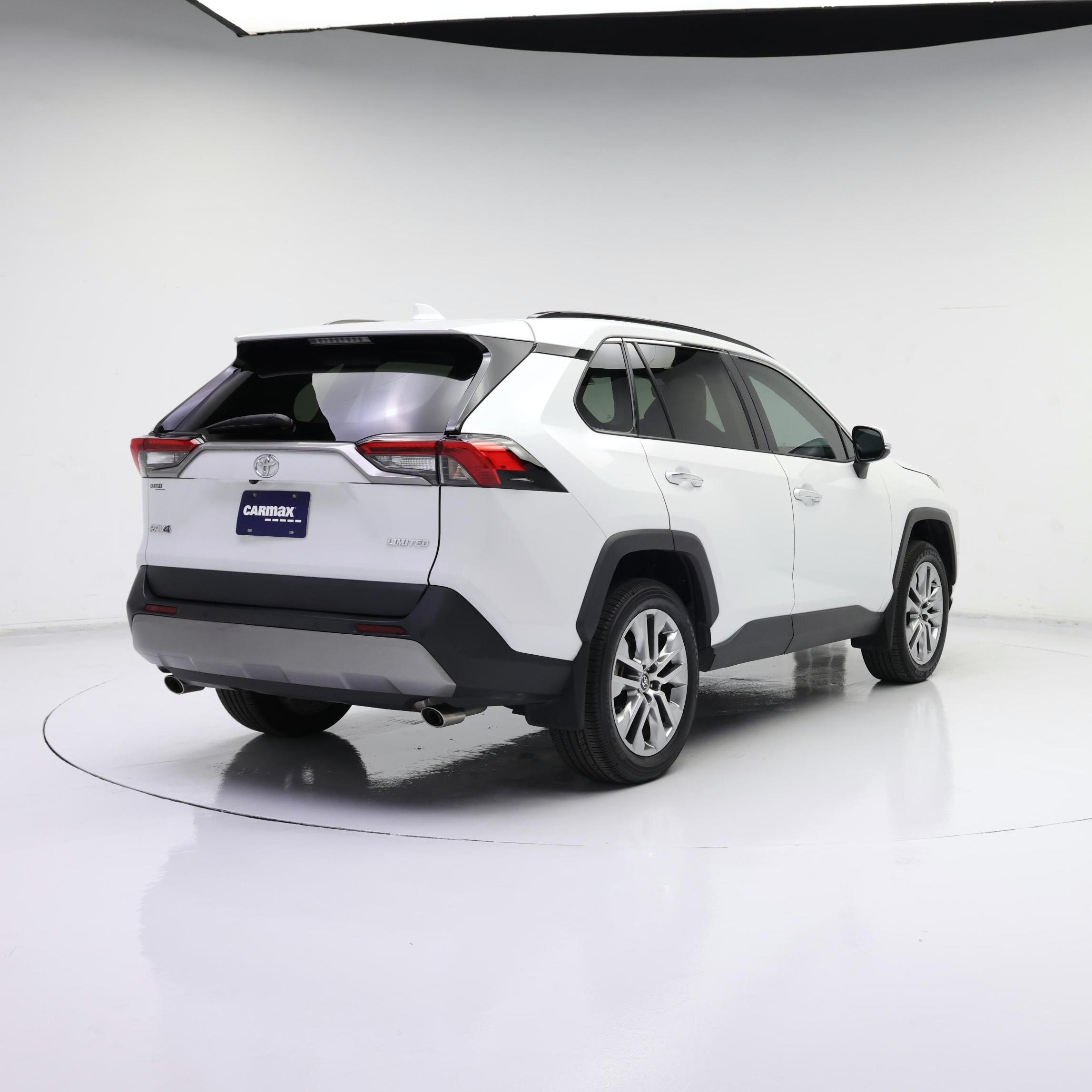 Thumbnail: 2024 Toyota RAV4 - 8