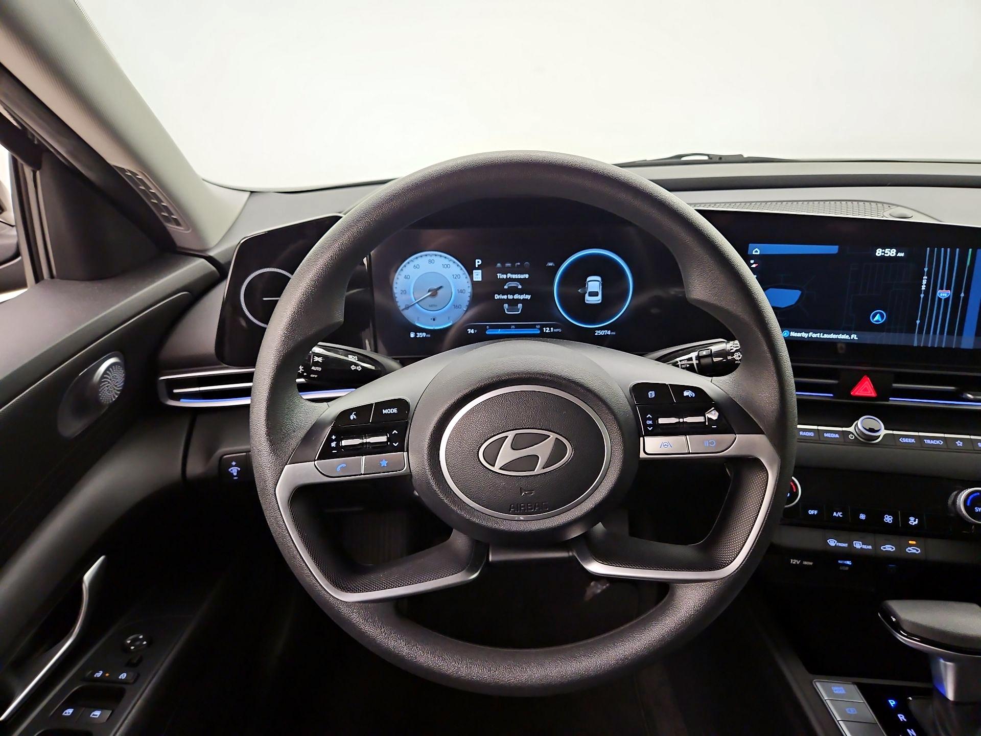 Thumbnail: 2024 Hyundai Elantra - 10
