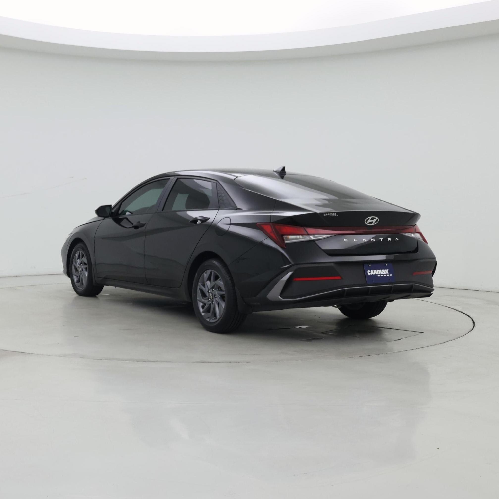 Thumbnail: 2024 Hyundai Elantra - 2