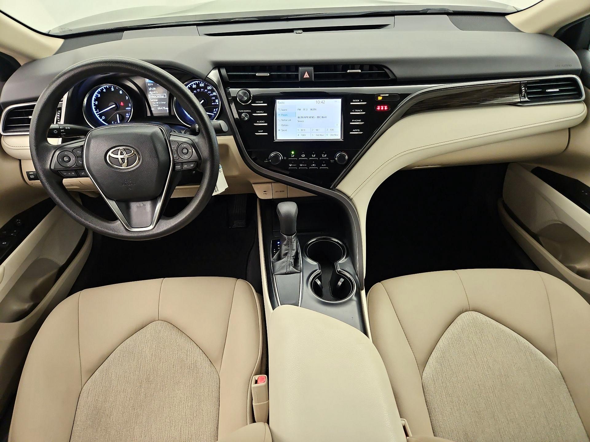 Thumbnail: 2019 Toyota Camry - 9