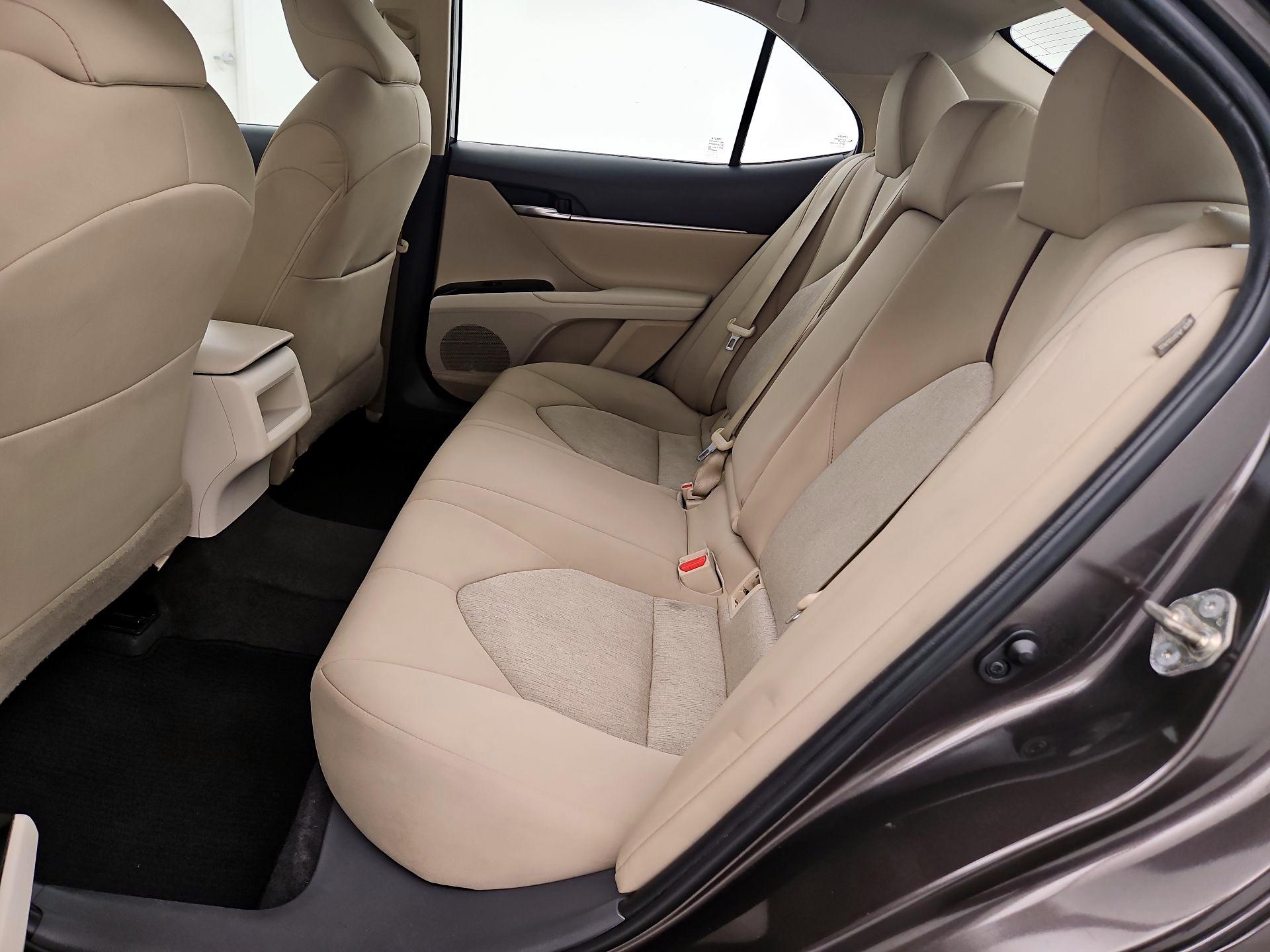 Thumbnail: 2019 Toyota Camry - 19