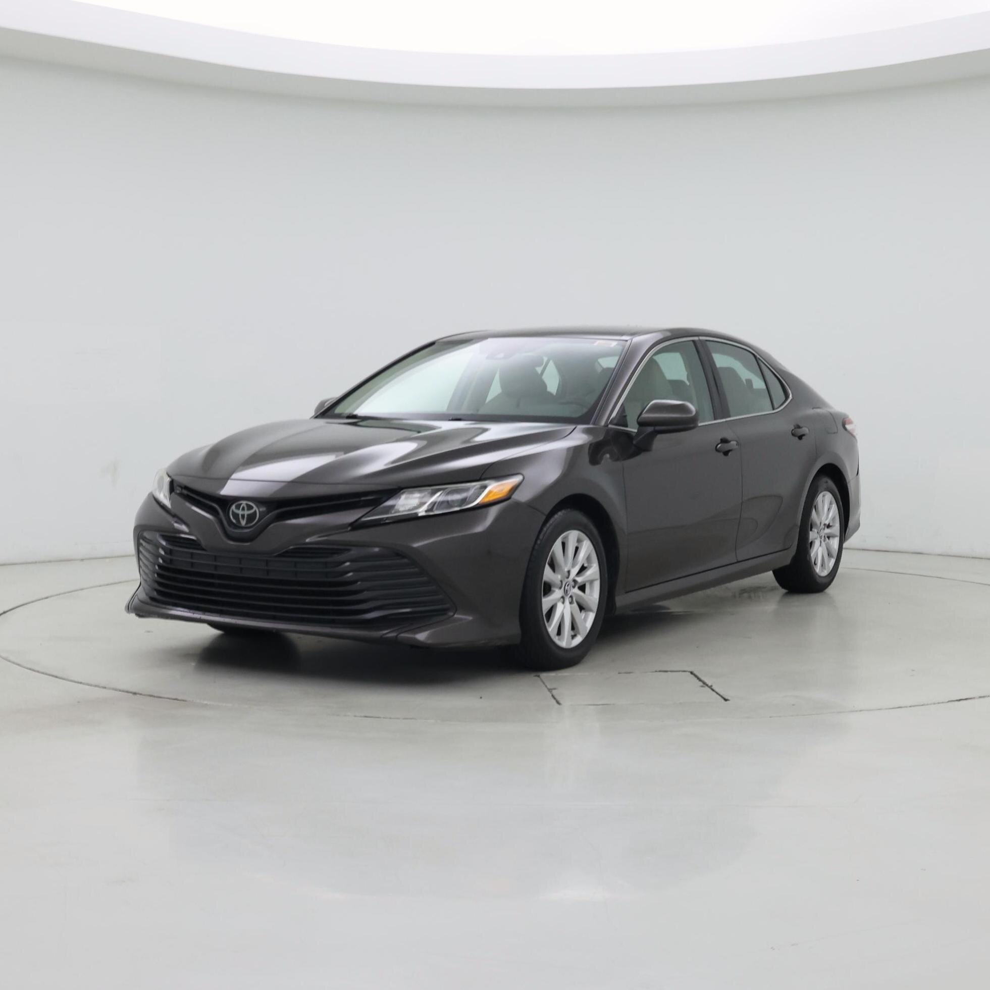 Thumbnail: 2019 Toyota Camry - 4