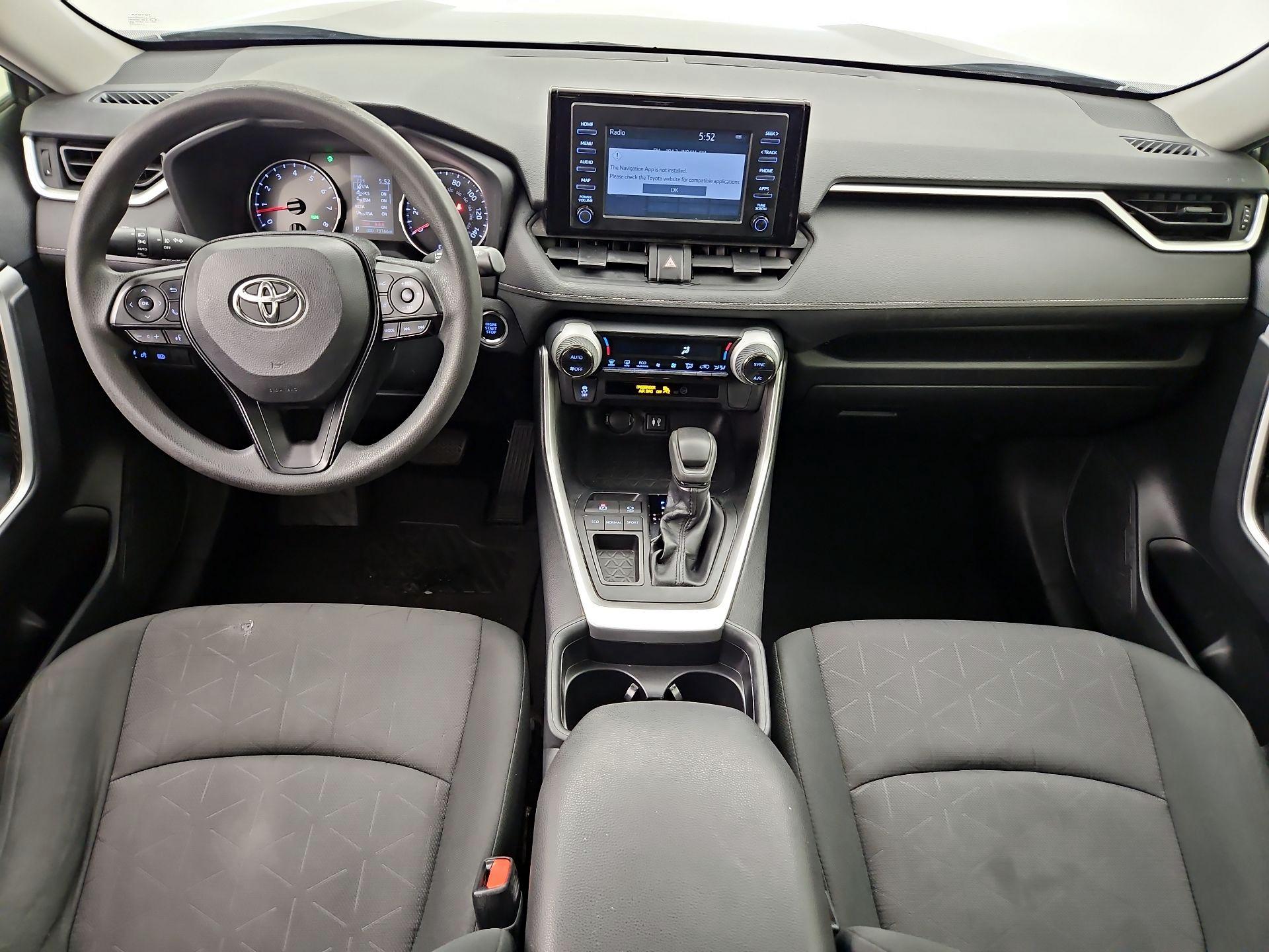 Thumbnail: 2019 Toyota RAV4 - 9