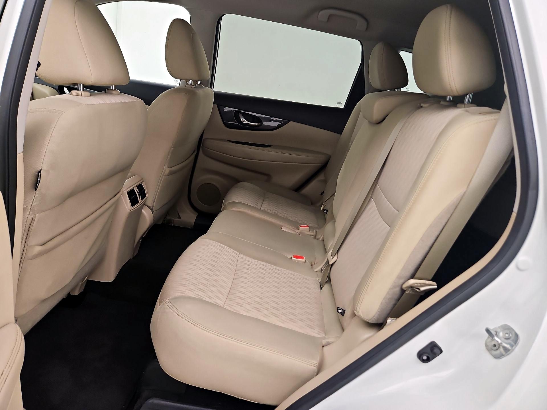 Thumbnail: 2018 Nissan Rogue - 19
