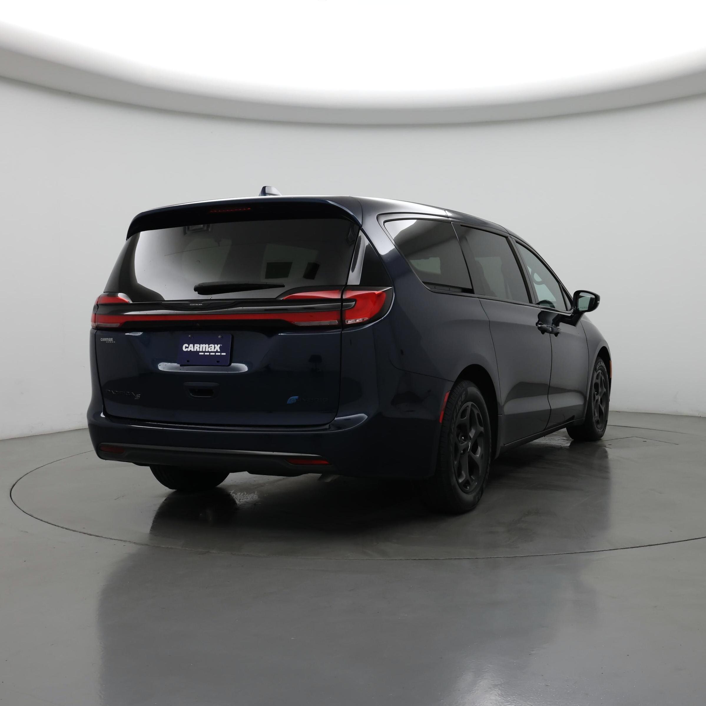 Thumbnail: 2022 Chrysler Pacifica - 8