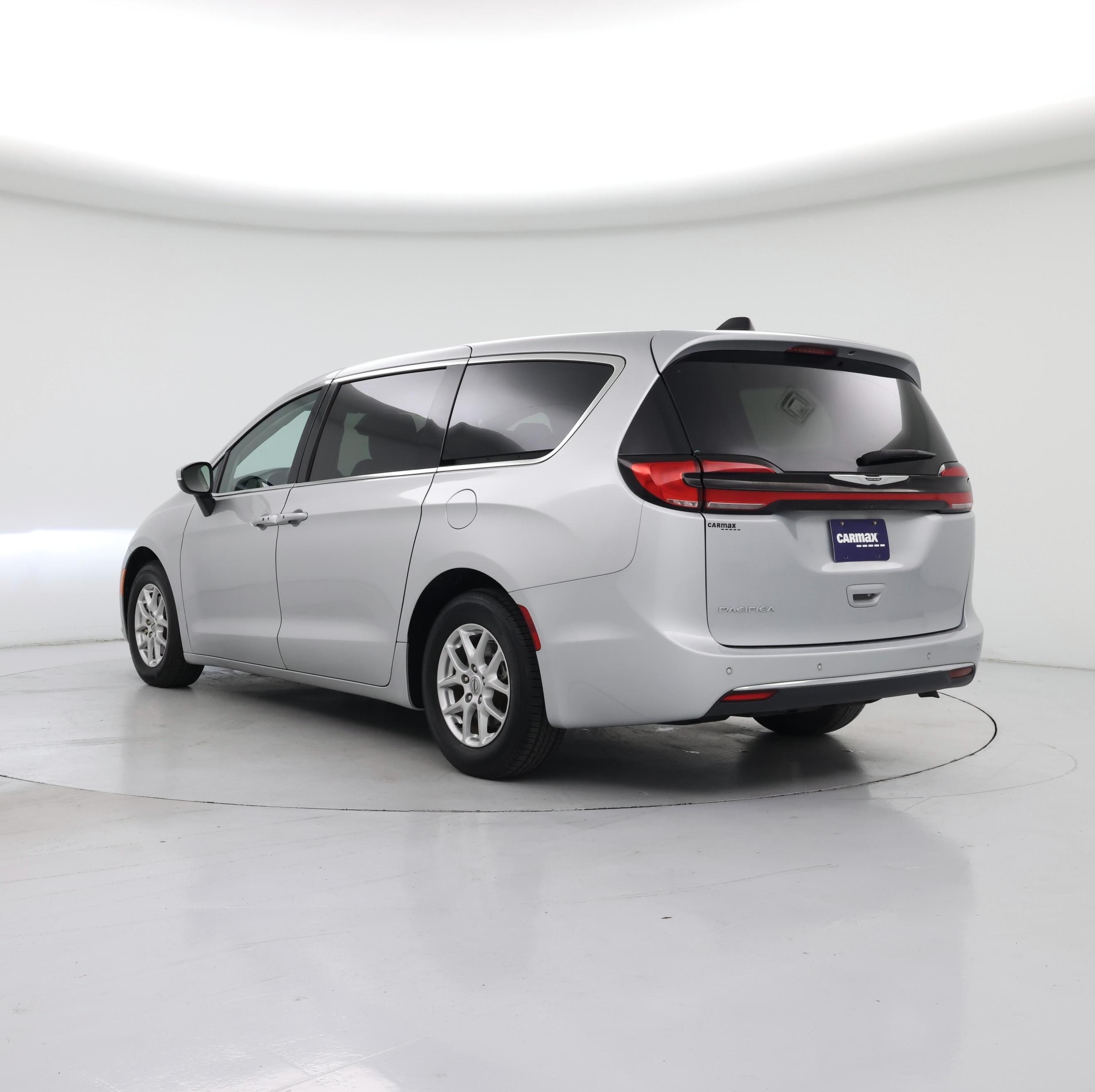 Thumbnail: 2023 Chrysler Pacifica - 2