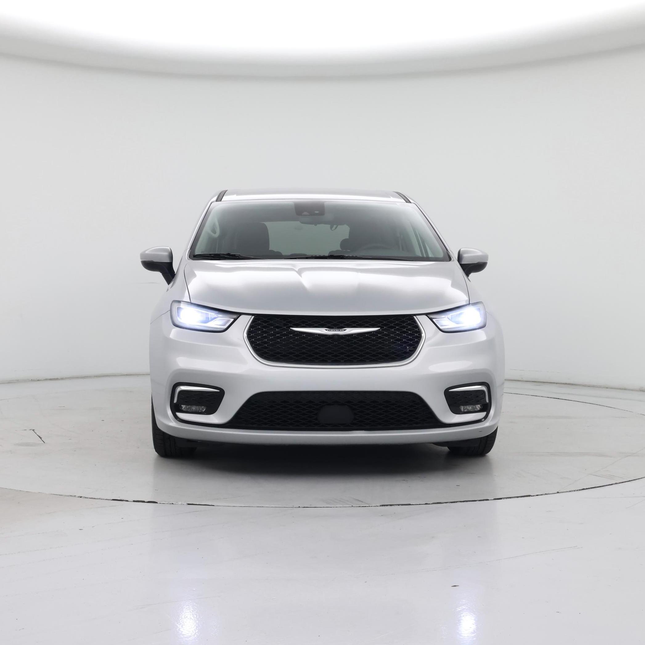 Thumbnail: 2023 Chrysler Pacifica - 5