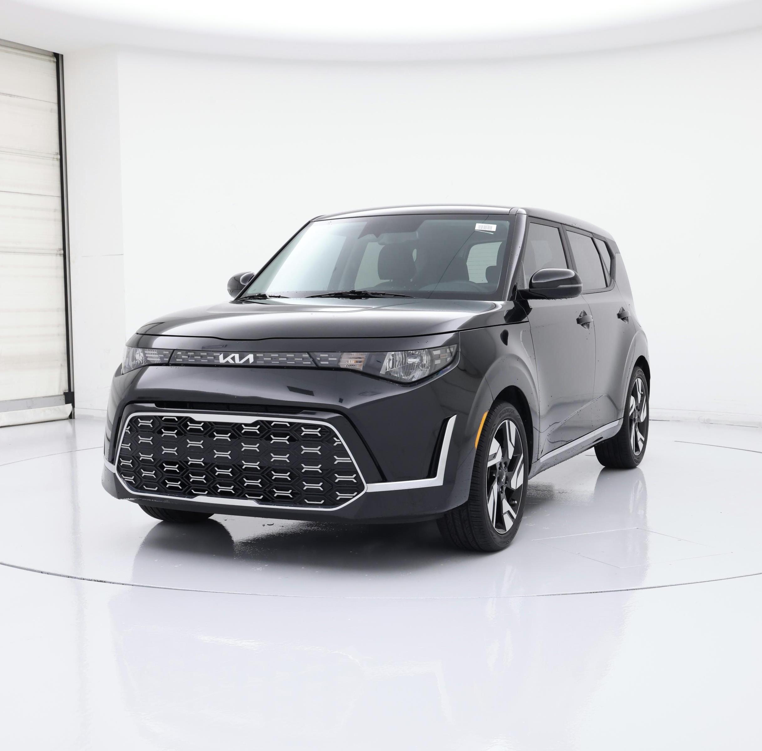 Thumbnail: 2023 Kia Soul - 4