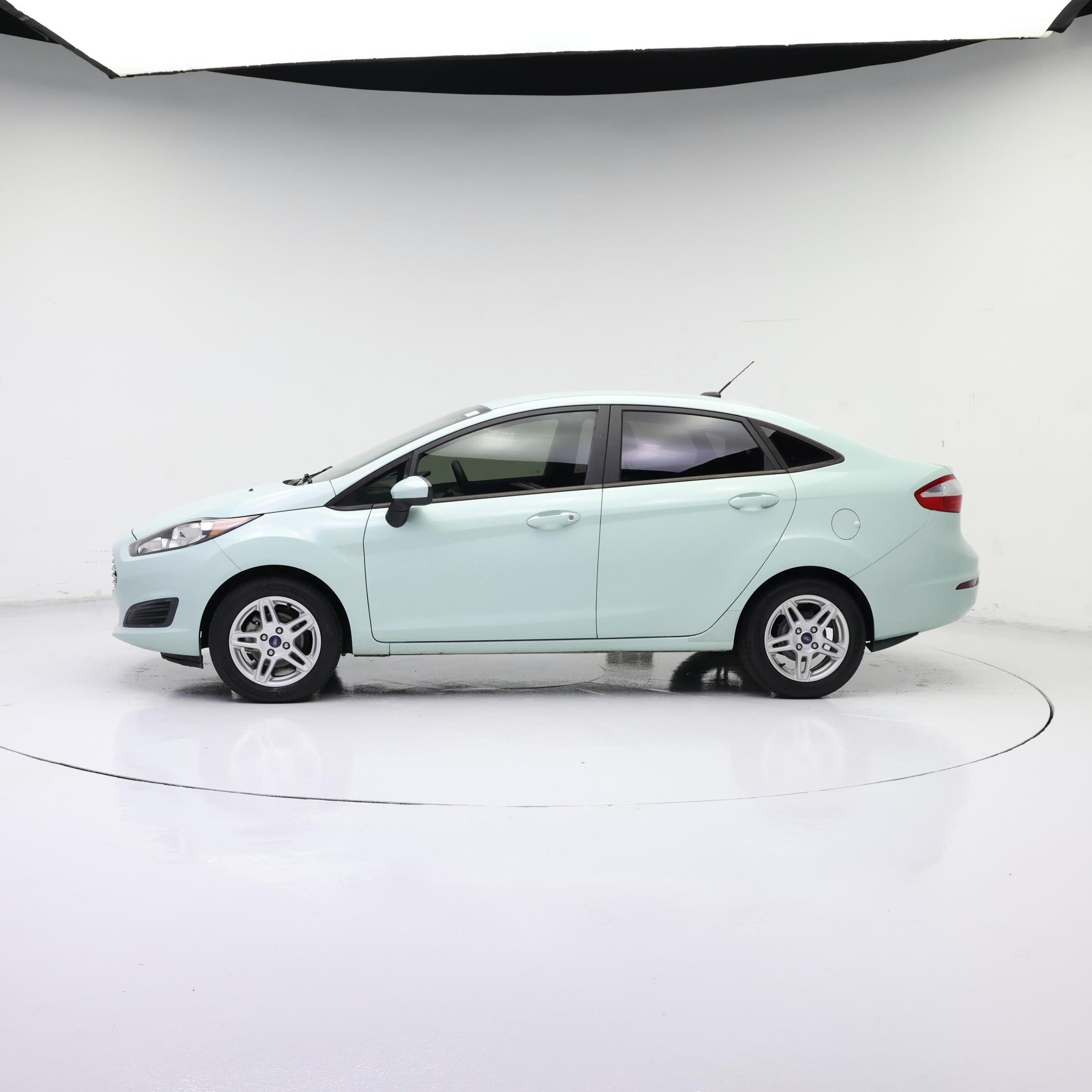 Thumbnail: 2017 Ford Fiesta - 3