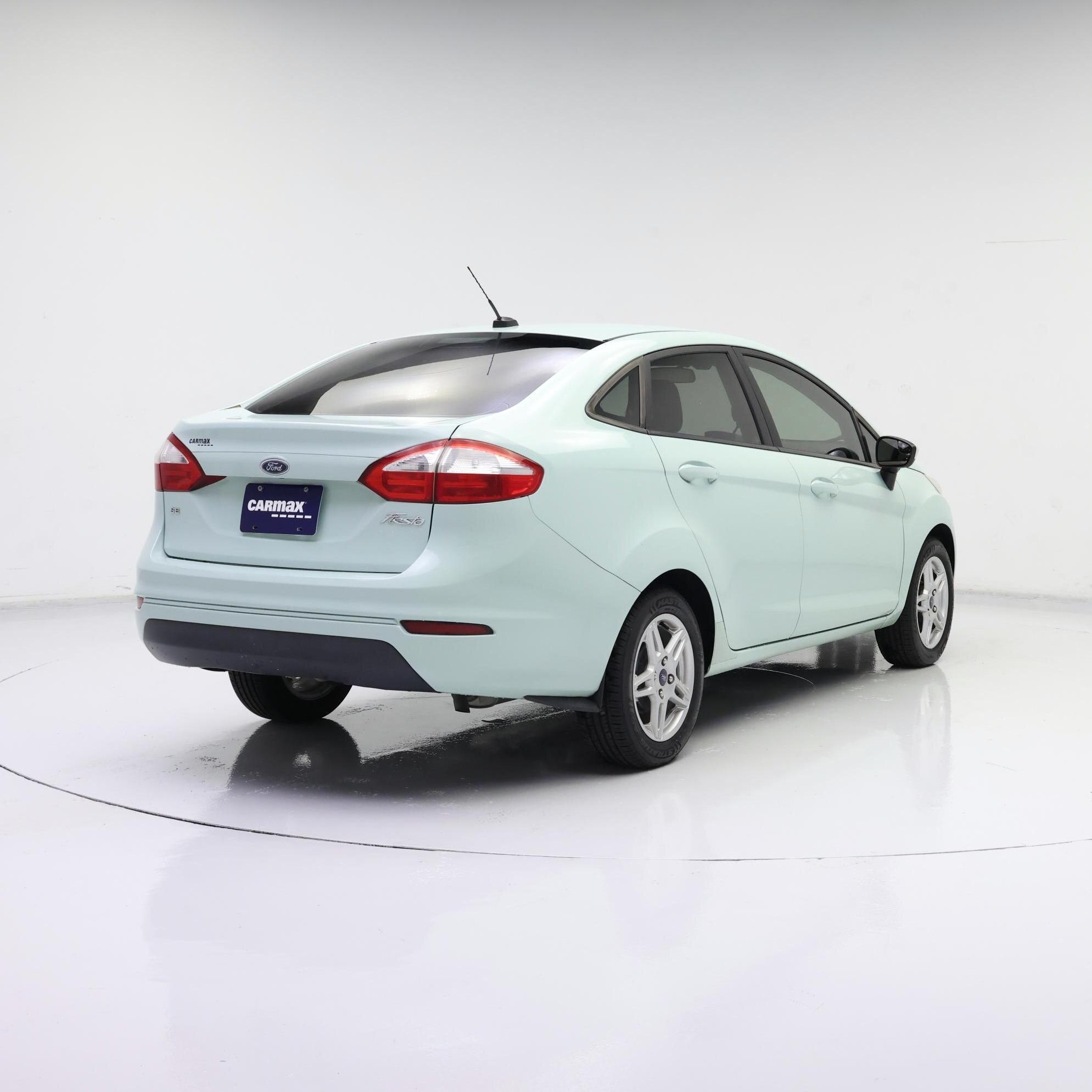 Thumbnail: 2017 Ford Fiesta - 8