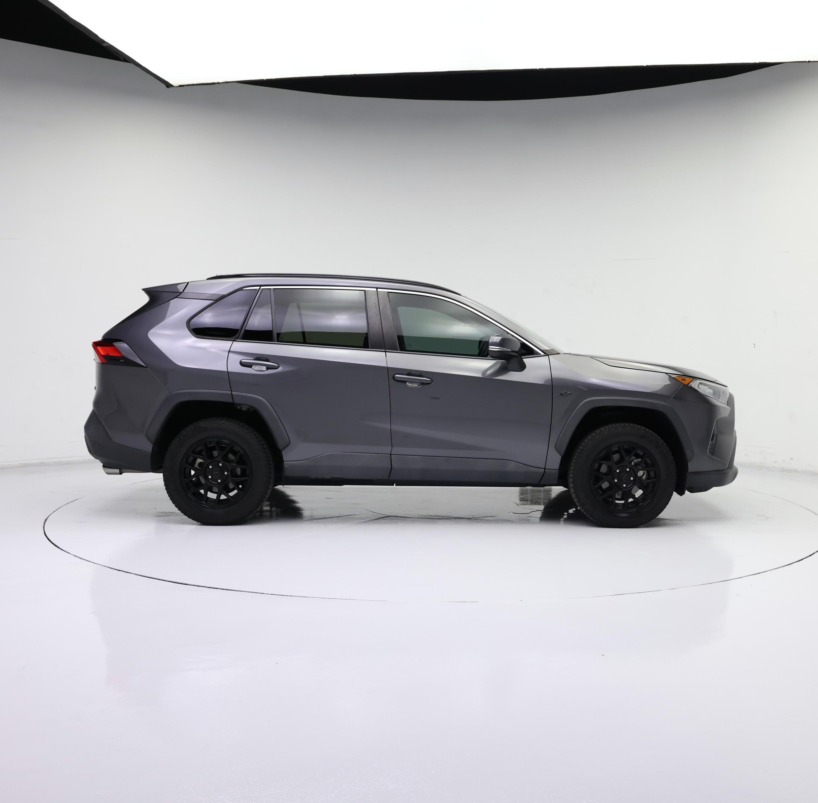 Thumbnail: 2021 Toyota RAV4 - 7