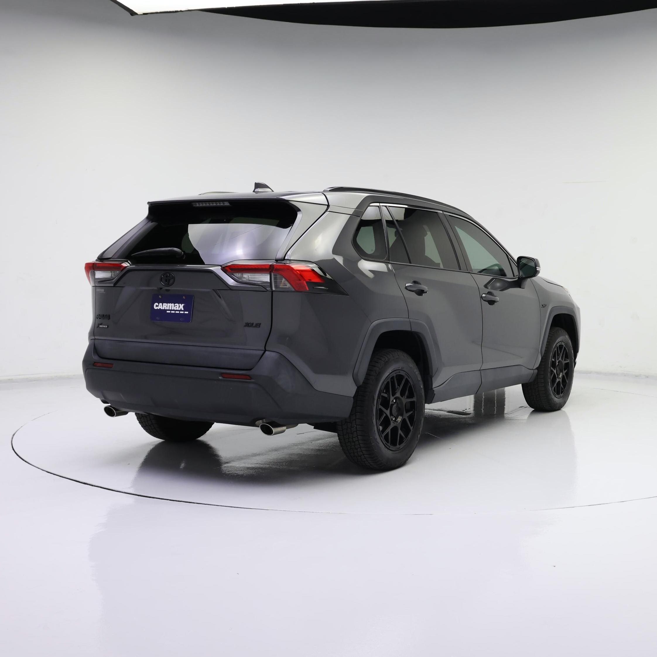 Thumbnail: 2021 Toyota RAV4 - 8