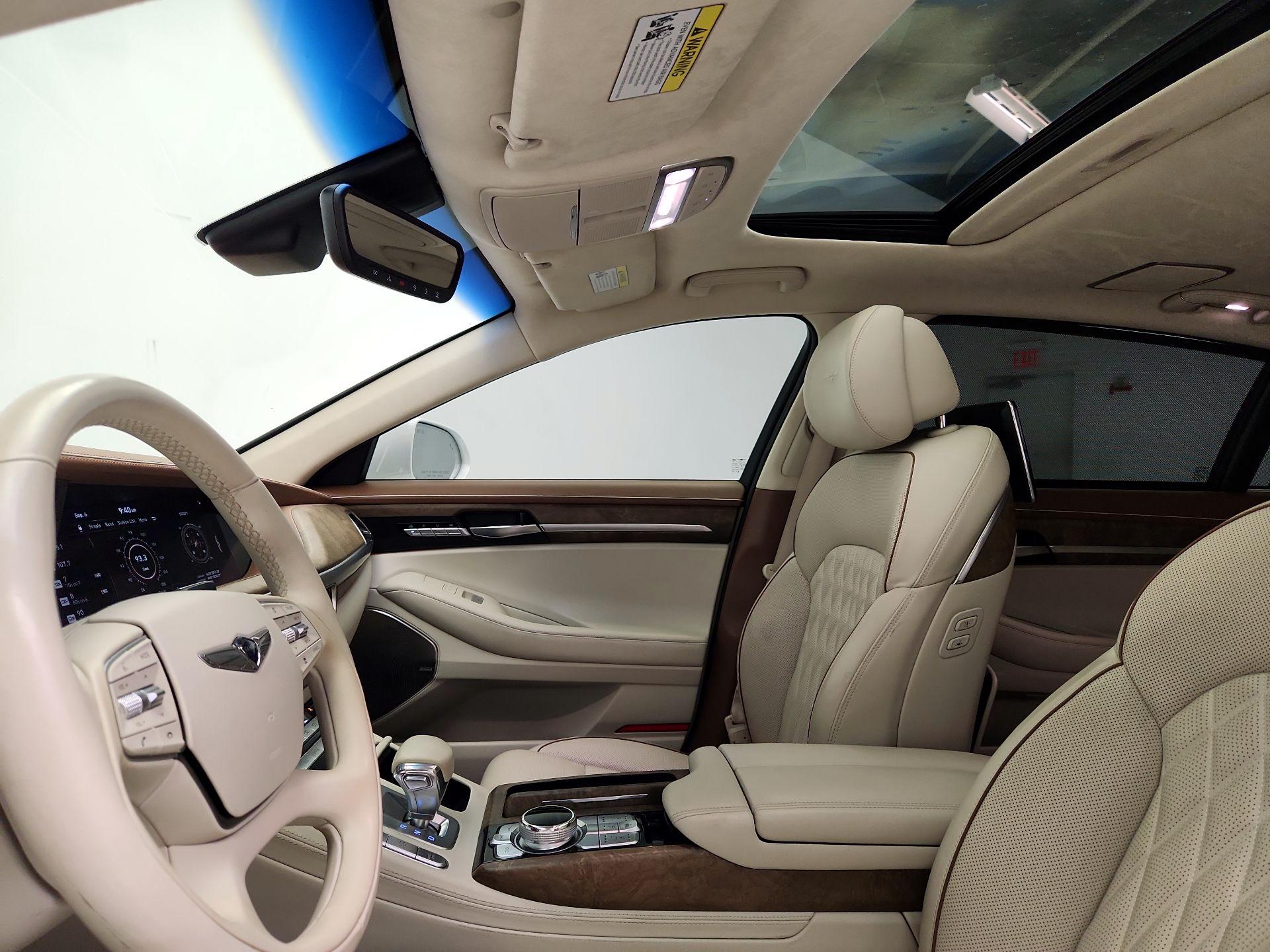 Thumbnail: 2020 Genesis G90 - 20