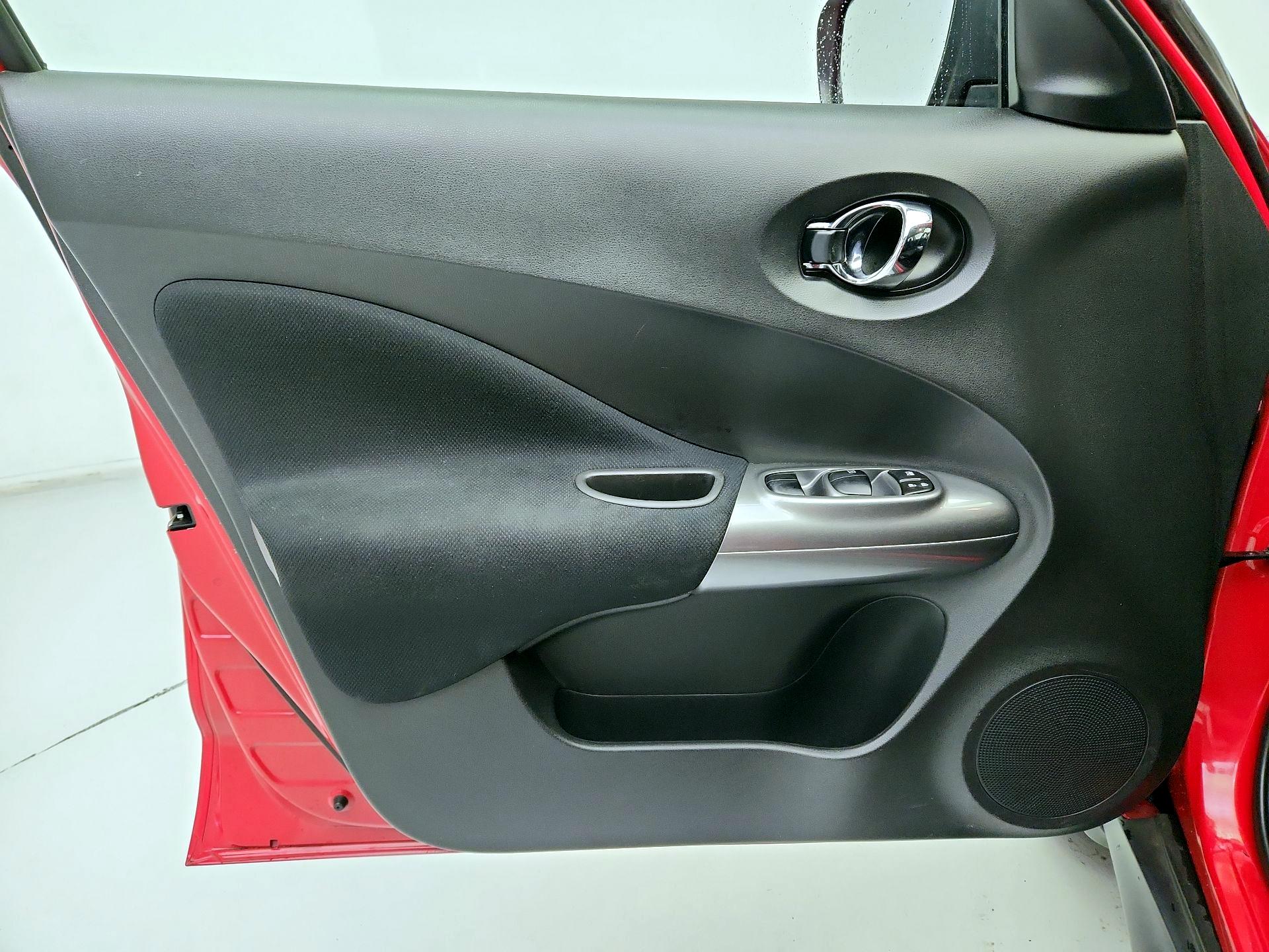 Thumbnail: 2015 Nissan Juke - 12